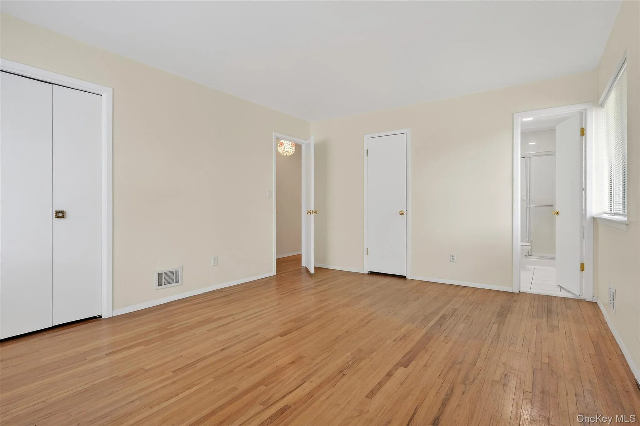 4 Brookdell Drive, Greenburgh, NY, 3 Bedrooms Bedrooms, 8 Rooms Rooms,2 BathroomsBathrooms,Residential,For Rent,Brookdell,0,1002540 4 Brookdell Drive, Greenburgh, NY, 3 Bedrooms Bedrooms, 8 Rooms Rooms,2 BathroomsBathrooms,Residential,For Rent,Brookdell,0,1002540