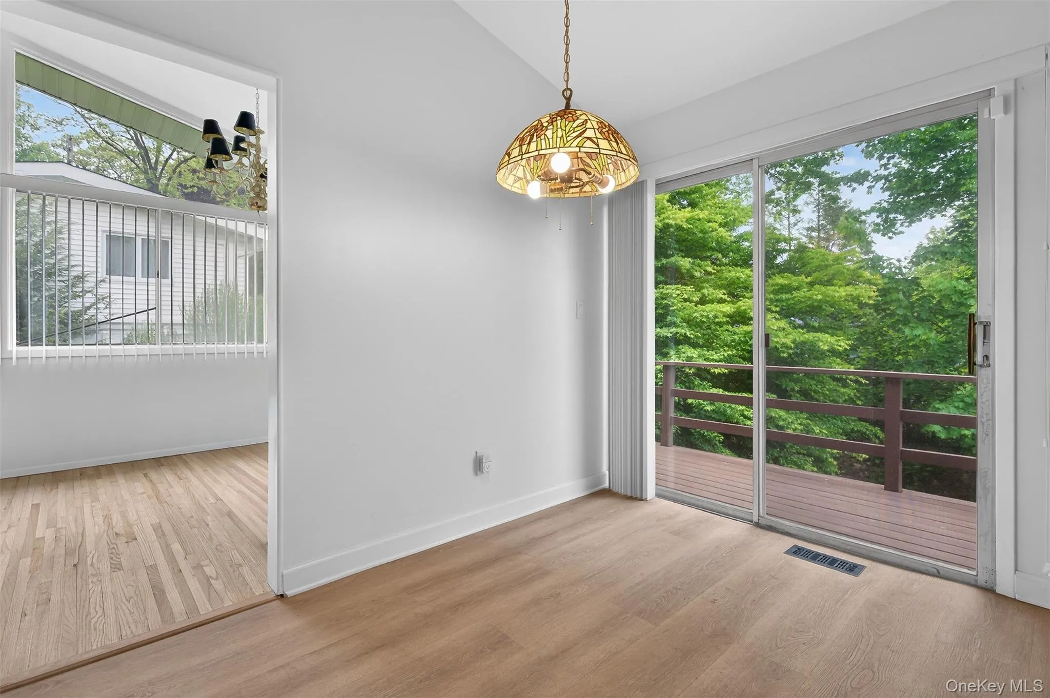 4 Brookdell Drive, Greenburgh, NY, 3 Bedrooms Bedrooms, 8 Rooms Rooms,2 BathroomsBathrooms,Residential,For Rent,Brookdell,0,1002540 4 Brookdell Drive, Greenburgh, NY, 3 Bedrooms Bedrooms, 8 Rooms Rooms,2 BathroomsBathrooms,Residential,For Rent,Brookdell,0,1002540