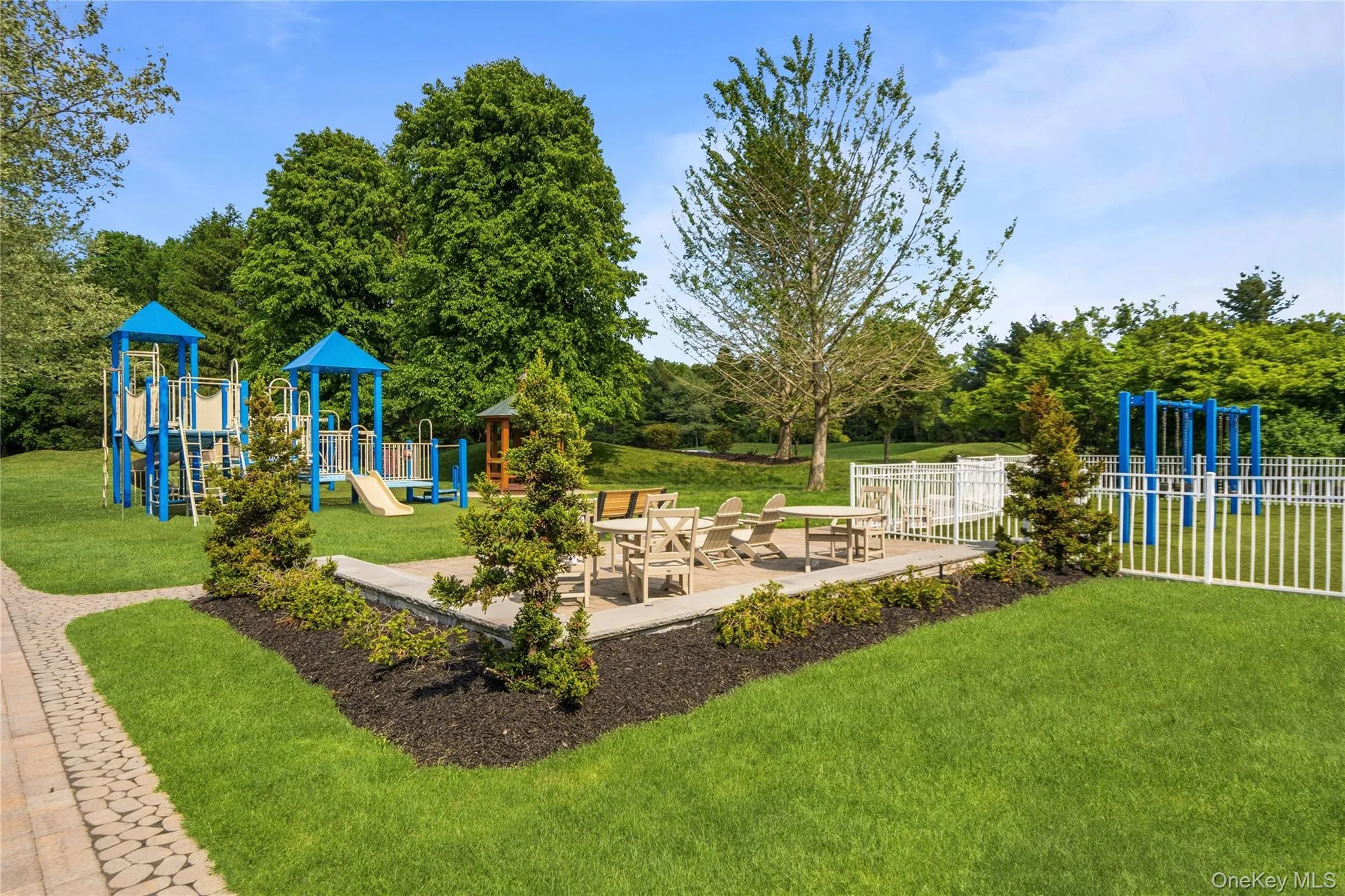 225 Barton Avenue, Huntington, NY, 4 Bedrooms Bedrooms, 9 Rooms Rooms,2 BathroomsBathrooms,Residential,For Rent,Barton,0,1002541 225 Barton Avenue, Huntington, NY, 4 Bedrooms Bedrooms, 9 Rooms Rooms,2 BathroomsBathrooms,Residential,For Rent,Barton,0,1002541