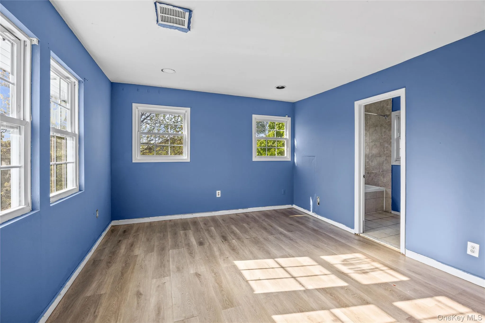 147 Branch Avenue, Islip, NY, 5 Bedrooms Bedrooms, 7 Rooms Rooms,2 BathroomsBathrooms,Residential,For Rent,Branch,0,1002548 147 Branch Avenue, Islip, NY, 5 Bedrooms Bedrooms, 7 Rooms Rooms,2 BathroomsBathrooms,Residential,For Rent,Branch,0,1002548