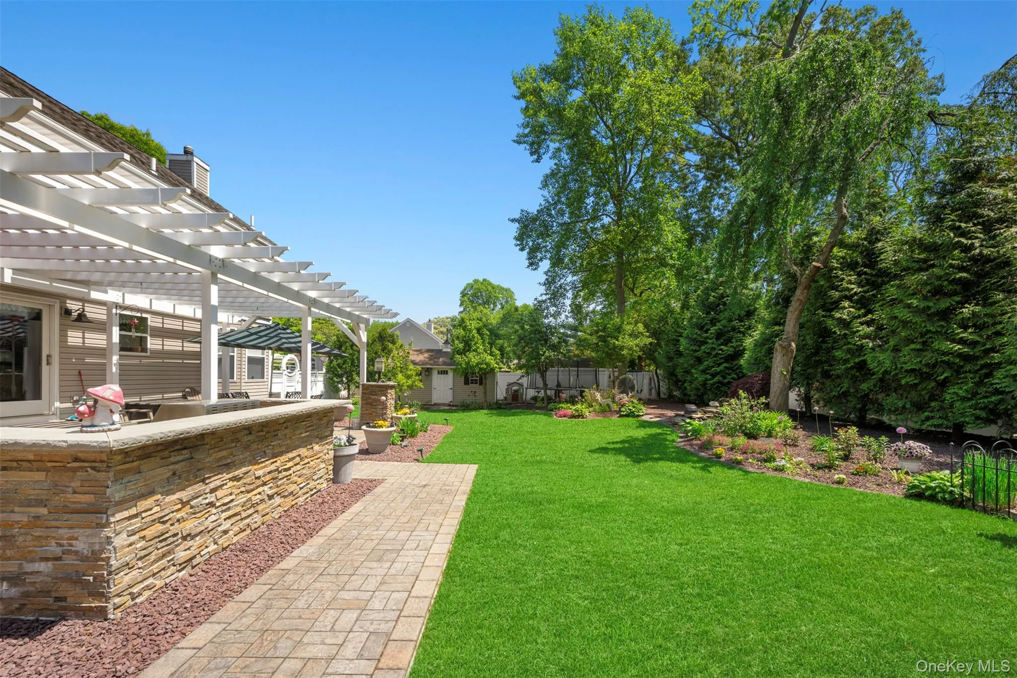 4 Vera Court, Brookhaven, NY, 5 Bedrooms Bedrooms, 8 Rooms Rooms,2 BathroomsBathrooms,Residential,For Rent,Vera,0,1002550 4 Vera Court, Brookhaven, NY, 5 Bedrooms Bedrooms, 8 Rooms Rooms,2 BathroomsBathrooms,Residential,For Rent,Vera,0,1002550