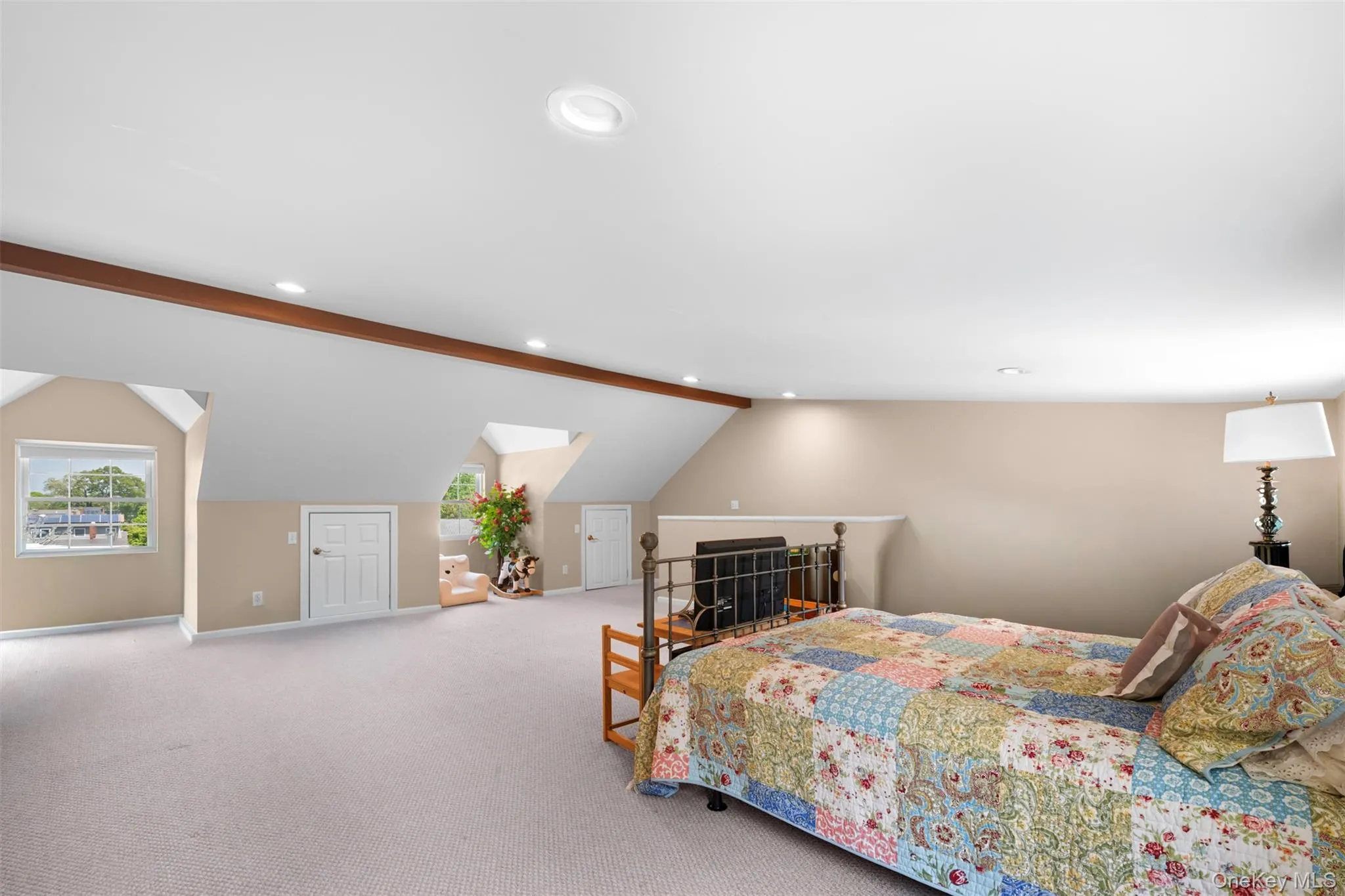 4 Vera Court, Brookhaven, NY, 5 Bedrooms Bedrooms, 8 Rooms Rooms,2 BathroomsBathrooms,Residential,For Rent,Vera,0,1002550 4 Vera Court, Brookhaven, NY, 5 Bedrooms Bedrooms, 8 Rooms Rooms,2 BathroomsBathrooms,Residential,For Rent,Vera,0,1002550