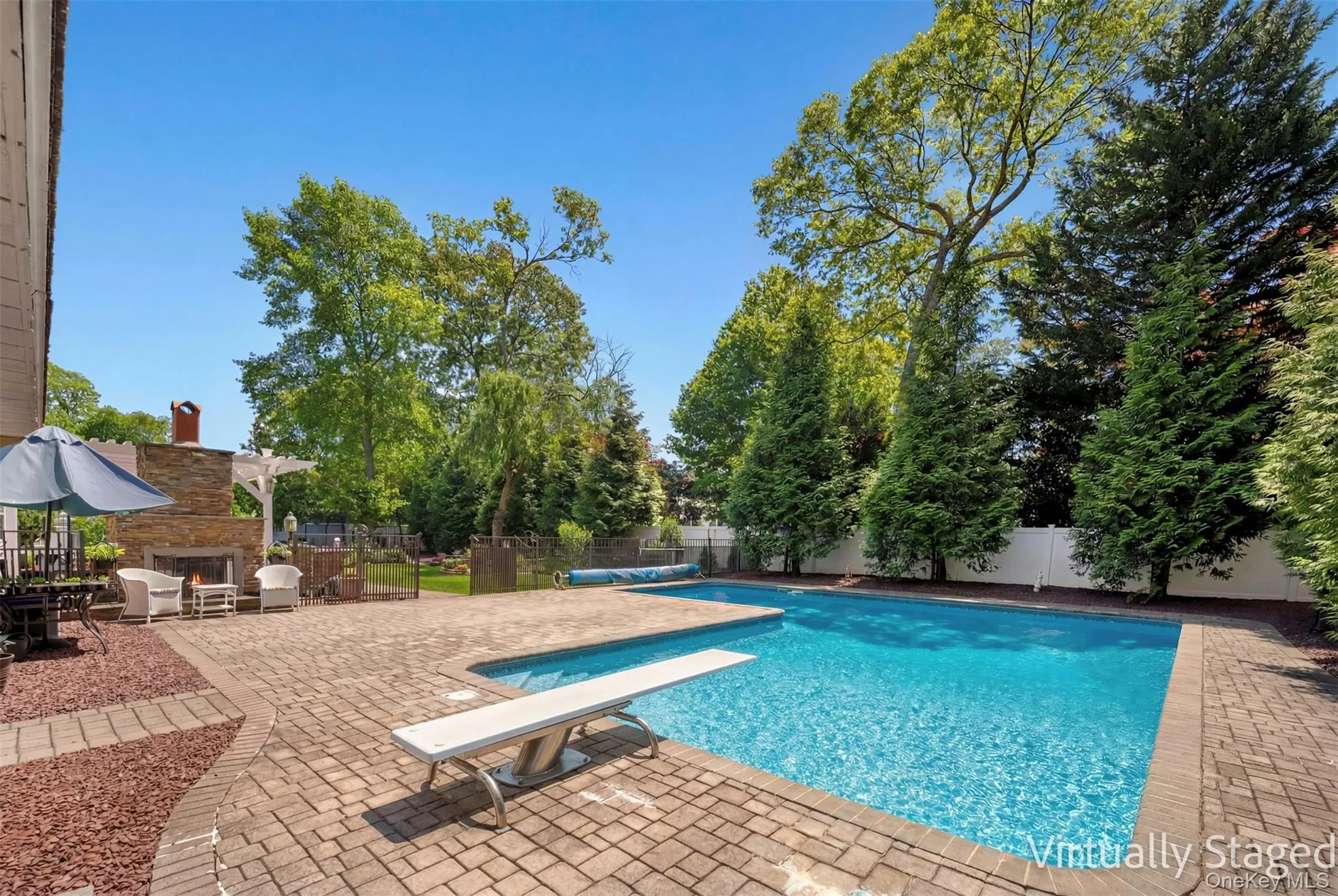 4 Vera Court, Brookhaven, NY, 5 Bedrooms Bedrooms, 8 Rooms Rooms,2 BathroomsBathrooms,Residential,For Rent,Vera,0,KEY1002550 4 Vera Court, Brookhaven, NY, 5 Bedrooms Bedrooms, 8 Rooms Rooms,2 BathroomsBathrooms,Residential,For Rent,Vera,0,KEY1002550