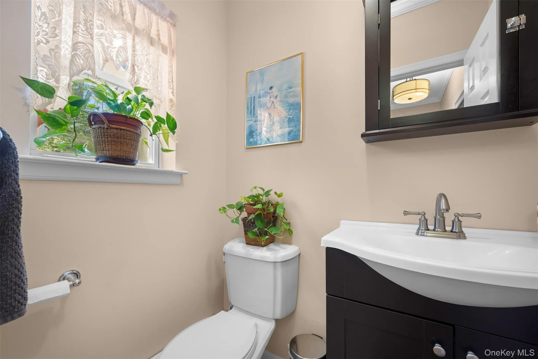 4 Vera Court, Brookhaven, NY, 5 Bedrooms Bedrooms, 8 Rooms Rooms,2 BathroomsBathrooms,Residential,For Rent,Vera,0,KEY1002550 4 Vera Court, Brookhaven, NY, 5 Bedrooms Bedrooms, 8 Rooms Rooms,2 BathroomsBathrooms,Residential,For Rent,Vera,0,KEY1002550