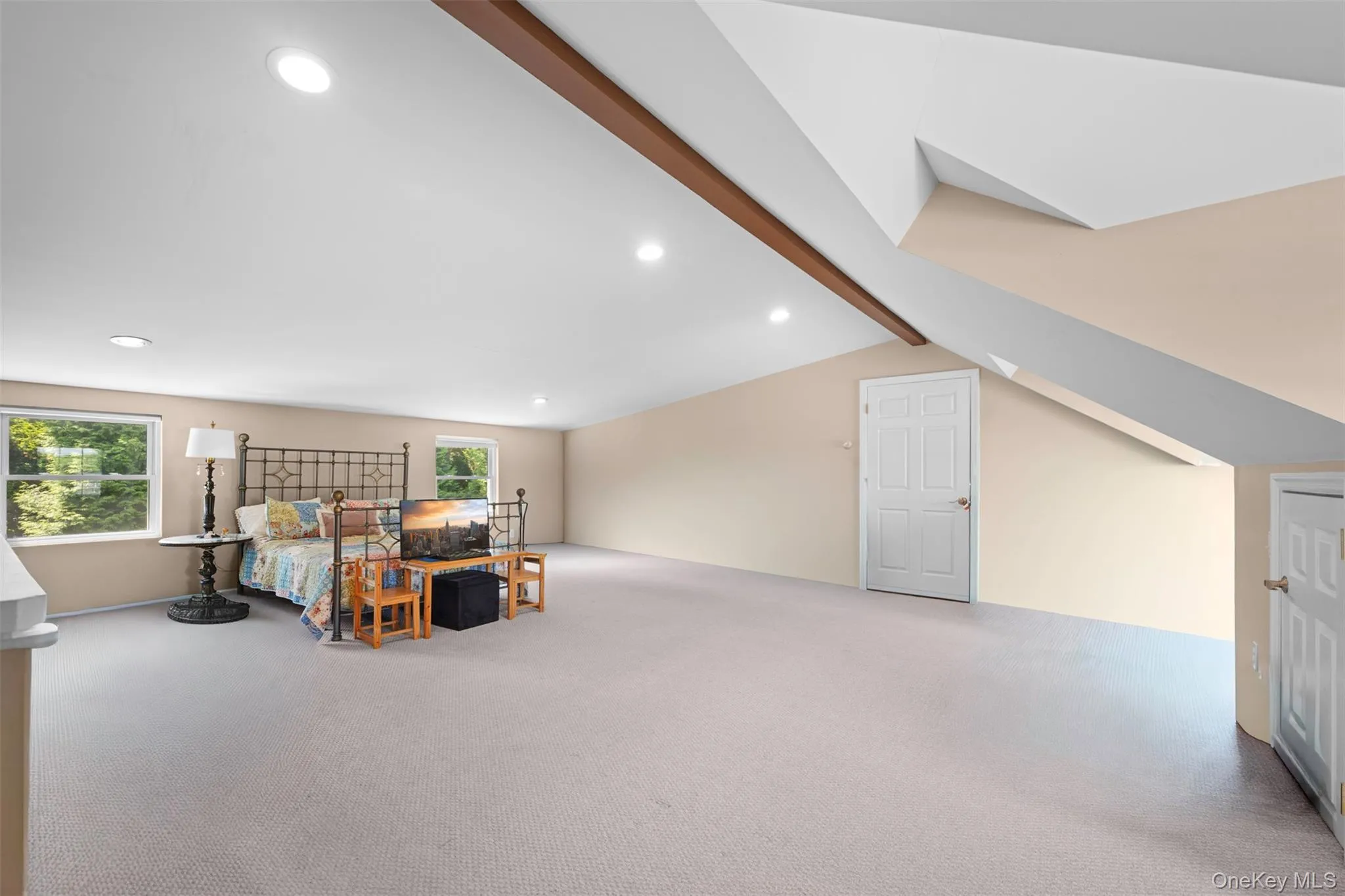 4 Vera Court, Brookhaven, NY, 5 Bedrooms Bedrooms, 8 Rooms Rooms,2 BathroomsBathrooms,Residential,For Rent,Vera,0,KEY1002550 4 Vera Court, Brookhaven, NY, 5 Bedrooms Bedrooms, 8 Rooms Rooms,2 BathroomsBathrooms,Residential,For Rent,Vera,0,KEY1002550