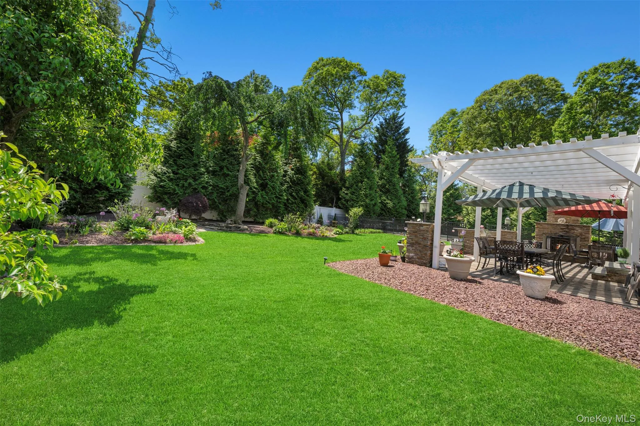 4 Vera Court, Brookhaven, NY, 5 Bedrooms Bedrooms, 8 Rooms Rooms,2 BathroomsBathrooms,Residential,For Rent,Vera,0,KEY1002550 4 Vera Court, Brookhaven, NY, 5 Bedrooms Bedrooms, 8 Rooms Rooms,2 BathroomsBathrooms,Residential,For Rent,Vera,0,KEY1002550