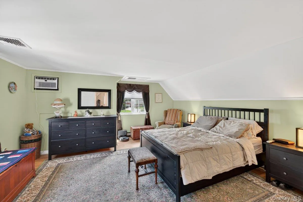 20 Bayview Lane, Babylon, NY, 5 Bedrooms Bedrooms, 10 Rooms Rooms,2 BathroomsBathrooms,Residential,For Rent,Bayview,0,1002552 20 Bayview Lane, Babylon, NY, 5 Bedrooms Bedrooms, 10 Rooms Rooms,2 BathroomsBathrooms,Residential,For Rent,Bayview,0,1002552