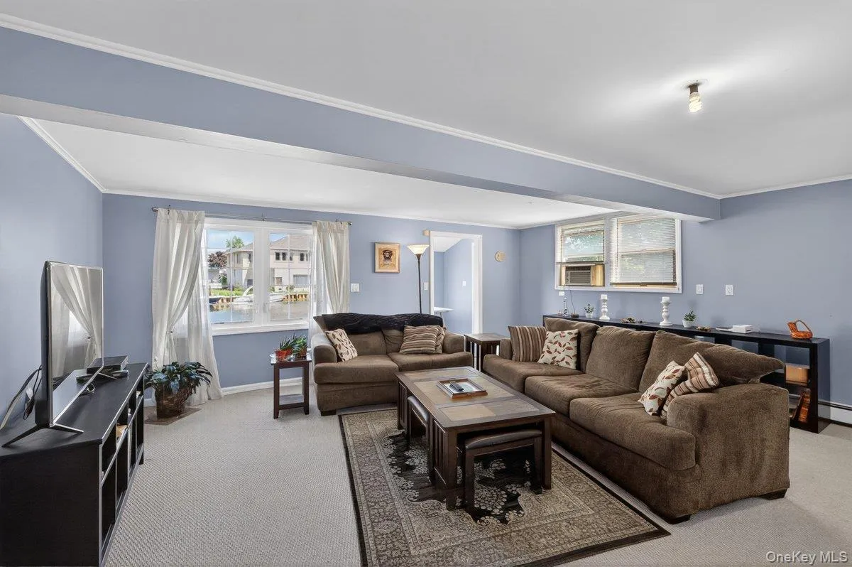20 Bayview Lane, Babylon, NY, 5 Bedrooms Bedrooms, 10 Rooms Rooms,2 BathroomsBathrooms,Residential,For Rent,Bayview,0,1002552 20 Bayview Lane, Babylon, NY, 5 Bedrooms Bedrooms, 10 Rooms Rooms,2 BathroomsBathrooms,Residential,For Rent,Bayview,0,1002552