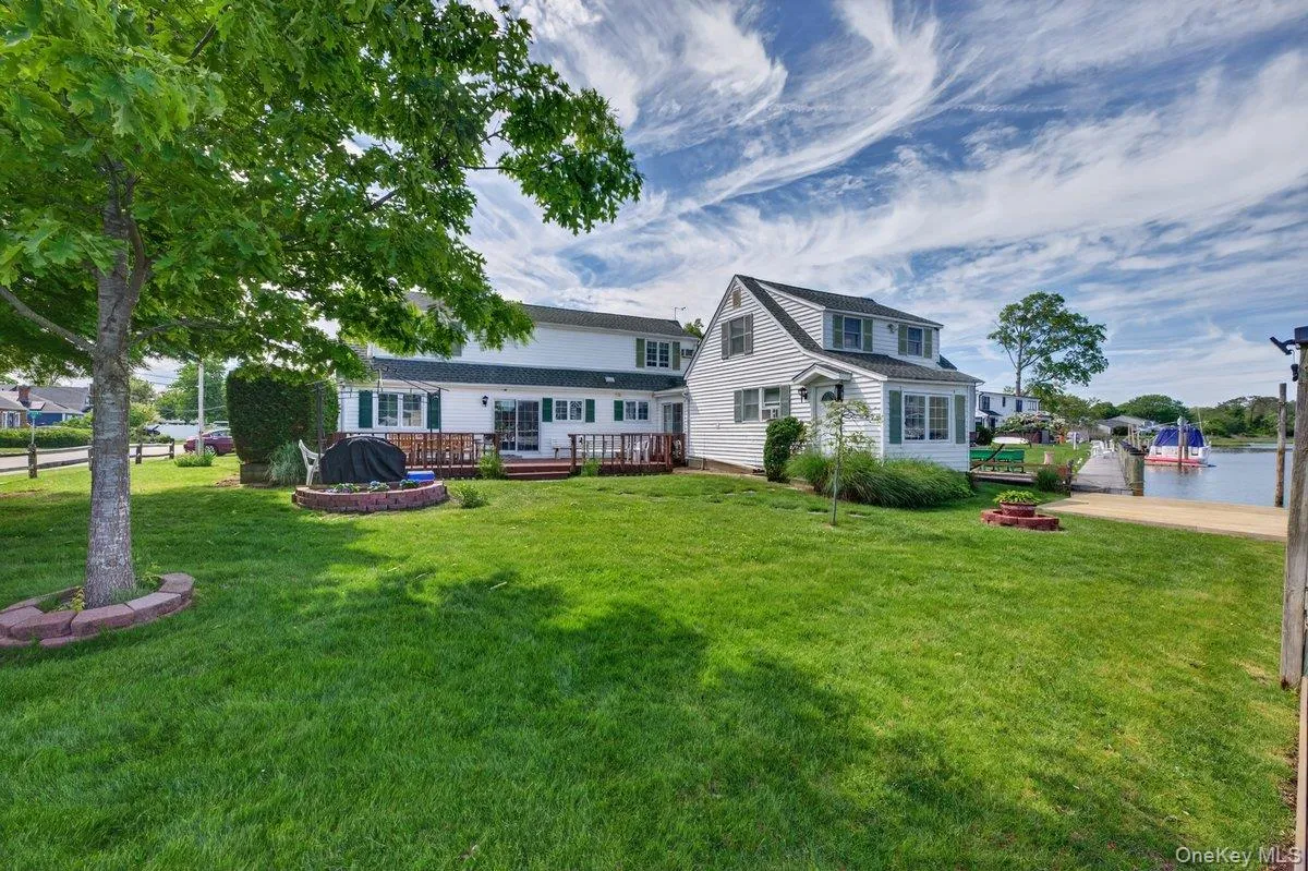20 Bayview Lane, Babylon, NY, 5 Bedrooms Bedrooms, 10 Rooms Rooms,2 BathroomsBathrooms,Residential,For Rent,Bayview,0,1002552 20 Bayview Lane, Babylon, NY, 5 Bedrooms Bedrooms, 10 Rooms Rooms,2 BathroomsBathrooms,Residential,For Rent,Bayview,0,1002552