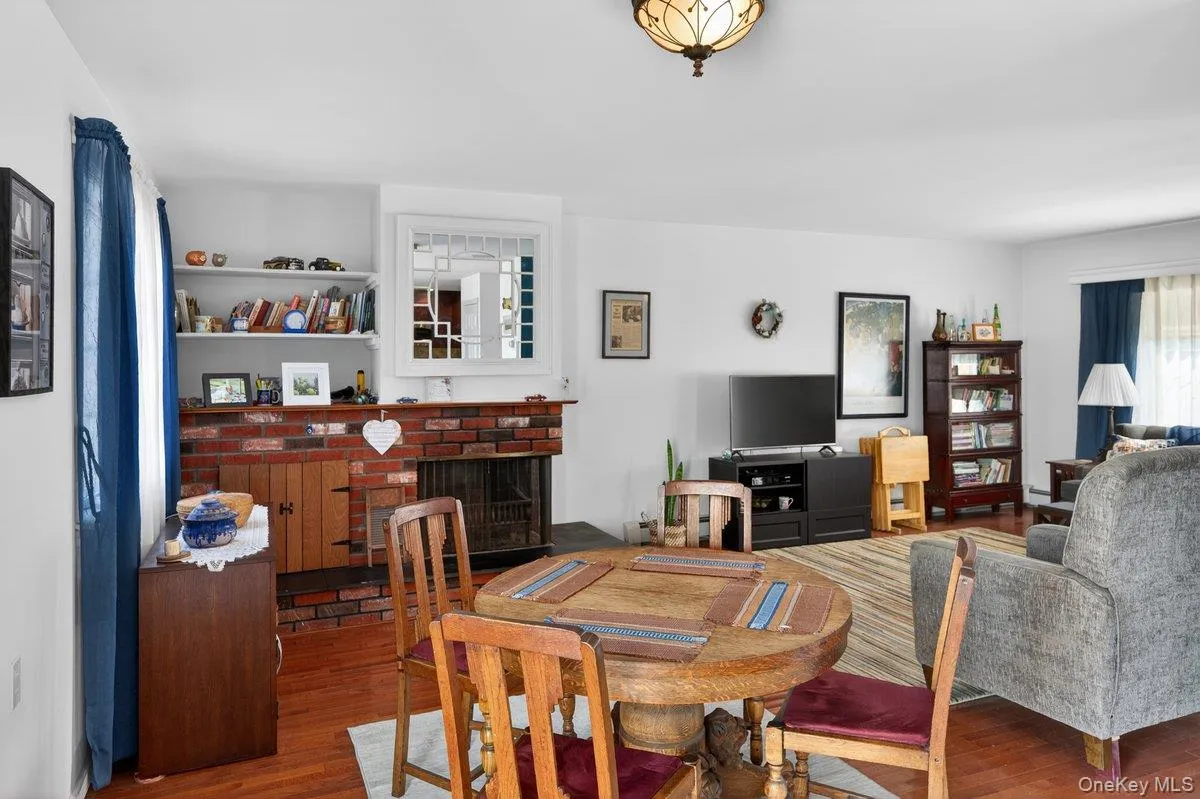 20 Bayview Lane, Babylon, NY, 5 Bedrooms Bedrooms, 10 Rooms Rooms,2 BathroomsBathrooms,Residential,For Rent,Bayview,0,1002552 20 Bayview Lane, Babylon, NY, 5 Bedrooms Bedrooms, 10 Rooms Rooms,2 BathroomsBathrooms,Residential,For Rent,Bayview,0,1002552