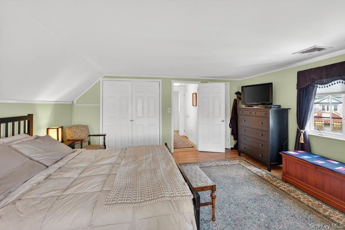 20 Bayview Lane, Babylon, NY, 5 Bedrooms Bedrooms, 10 Rooms Rooms,2 BathroomsBathrooms,Residential,For Rent,Bayview,0,1002552 20 Bayview Lane, Babylon, NY, 5 Bedrooms Bedrooms, 10 Rooms Rooms,2 BathroomsBathrooms,Residential,For Rent,Bayview,0,1002552