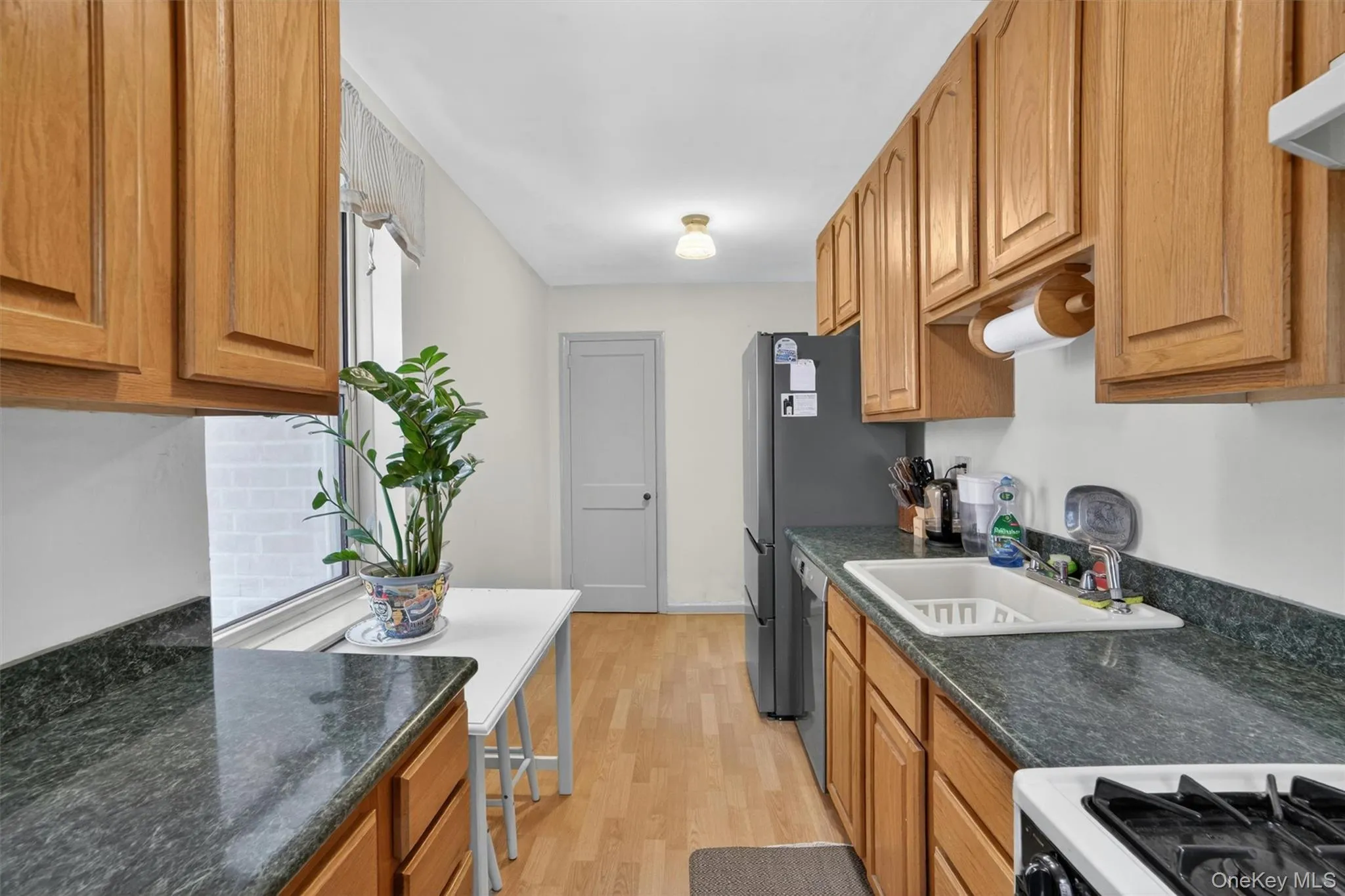 485 Bronx River Road, Yonkers, NY, 2 Bedrooms Bedrooms, 5 Rooms Rooms,1 BathroomBathrooms,Residential,For Rent,Bronx River,0,1002566 485 Bronx River Road, Yonkers, NY, 2 Bedrooms Bedrooms, 5 Rooms Rooms,1 BathroomBathrooms,Residential,For Rent,Bronx River,0,1002566