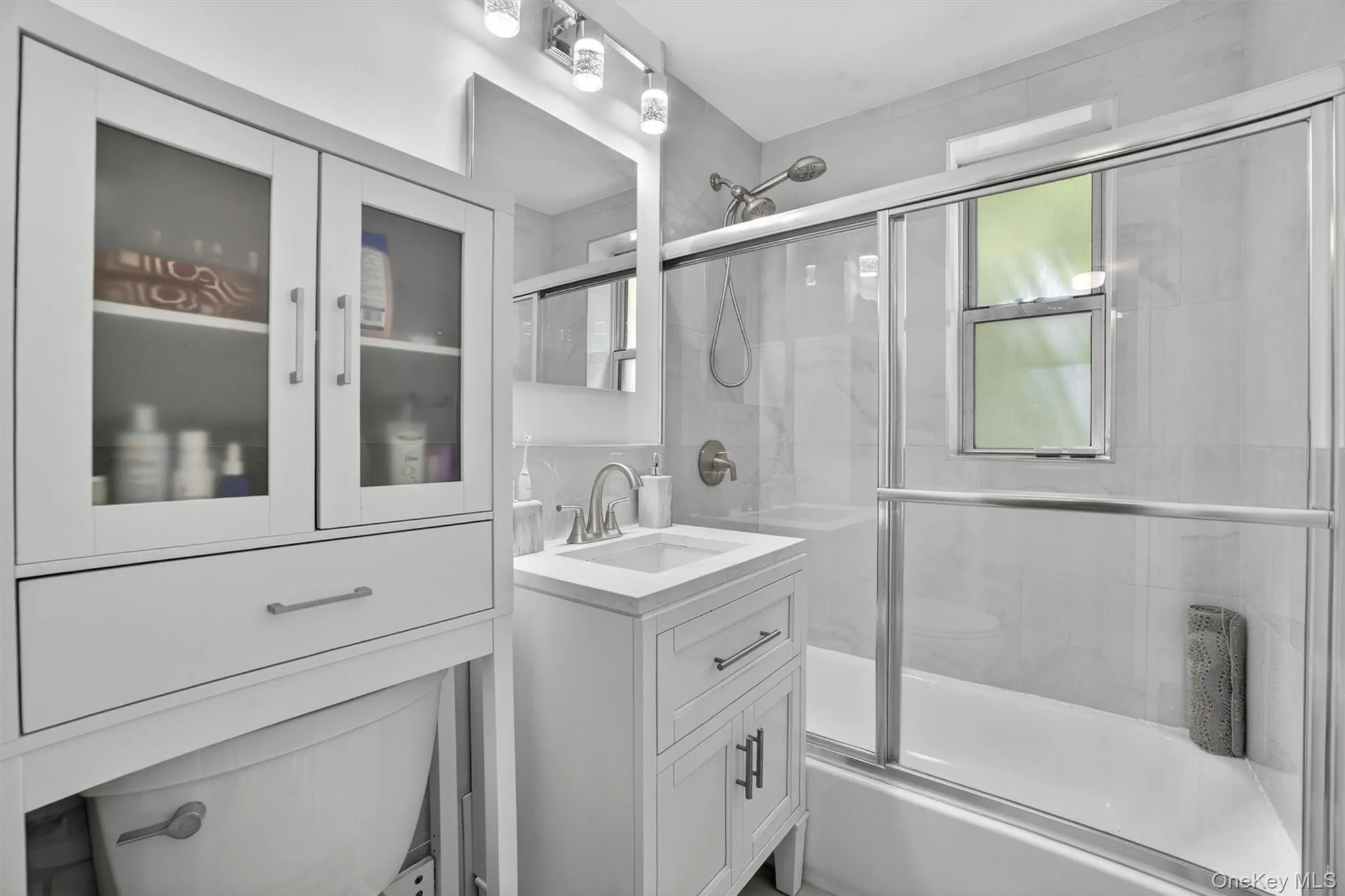 485 Bronx River Road, Yonkers, NY, 2 Bedrooms Bedrooms, 5 Rooms Rooms,1 BathroomBathrooms,Residential,For Rent,Bronx River,0,1002566 485 Bronx River Road, Yonkers, NY, 2 Bedrooms Bedrooms, 5 Rooms Rooms,1 BathroomBathrooms,Residential,For Rent,Bronx River,0,1002566