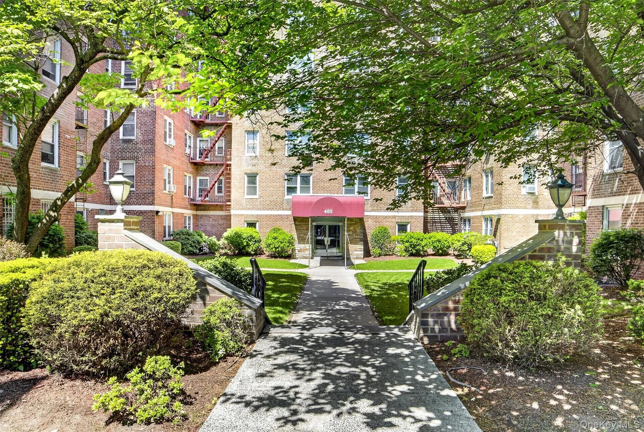 485 Bronx River Road, Yonkers, NY, 2 Bedrooms Bedrooms, 5 Rooms Rooms,1 BathroomBathrooms,Residential,For Rent,Bronx River,0,1002566 485 Bronx River Road, Yonkers, NY, 2 Bedrooms Bedrooms, 5 Rooms Rooms,1 BathroomBathrooms,Residential,For Rent,Bronx River,0,1002566