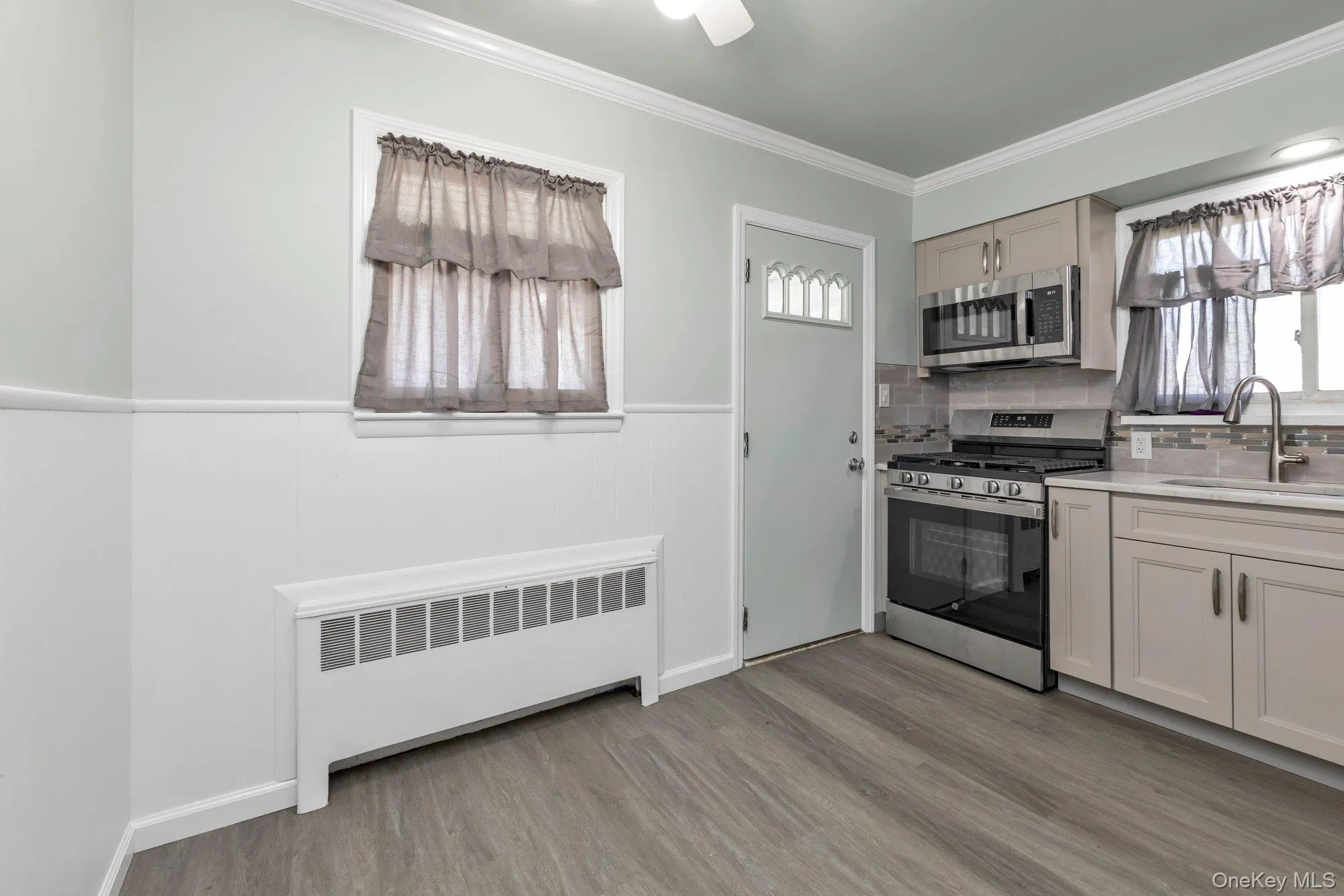 106 Green Avenue, Hempstead, NY, 3 Bedrooms Bedrooms, 6 Rooms Rooms,1 BathroomBathrooms,Residential,For Rent,Green,0,1002567 106 Green Avenue, Hempstead, NY, 3 Bedrooms Bedrooms, 6 Rooms Rooms,1 BathroomBathrooms,Residential,For Rent,Green,0,1002567
