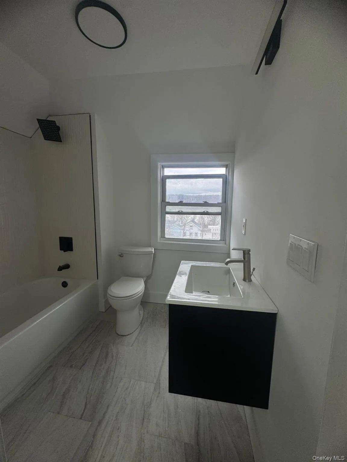 301 Warburton Avenue, Yonkers, NY, 2 Bedrooms Bedrooms, 2 Rooms Rooms,Residential Lease,For Rent,Warburton,0,1002568 301 Warburton Avenue, Yonkers, NY, 2 Bedrooms Bedrooms, 2 Rooms Rooms,Residential Lease,For Rent,Warburton,0,1002568