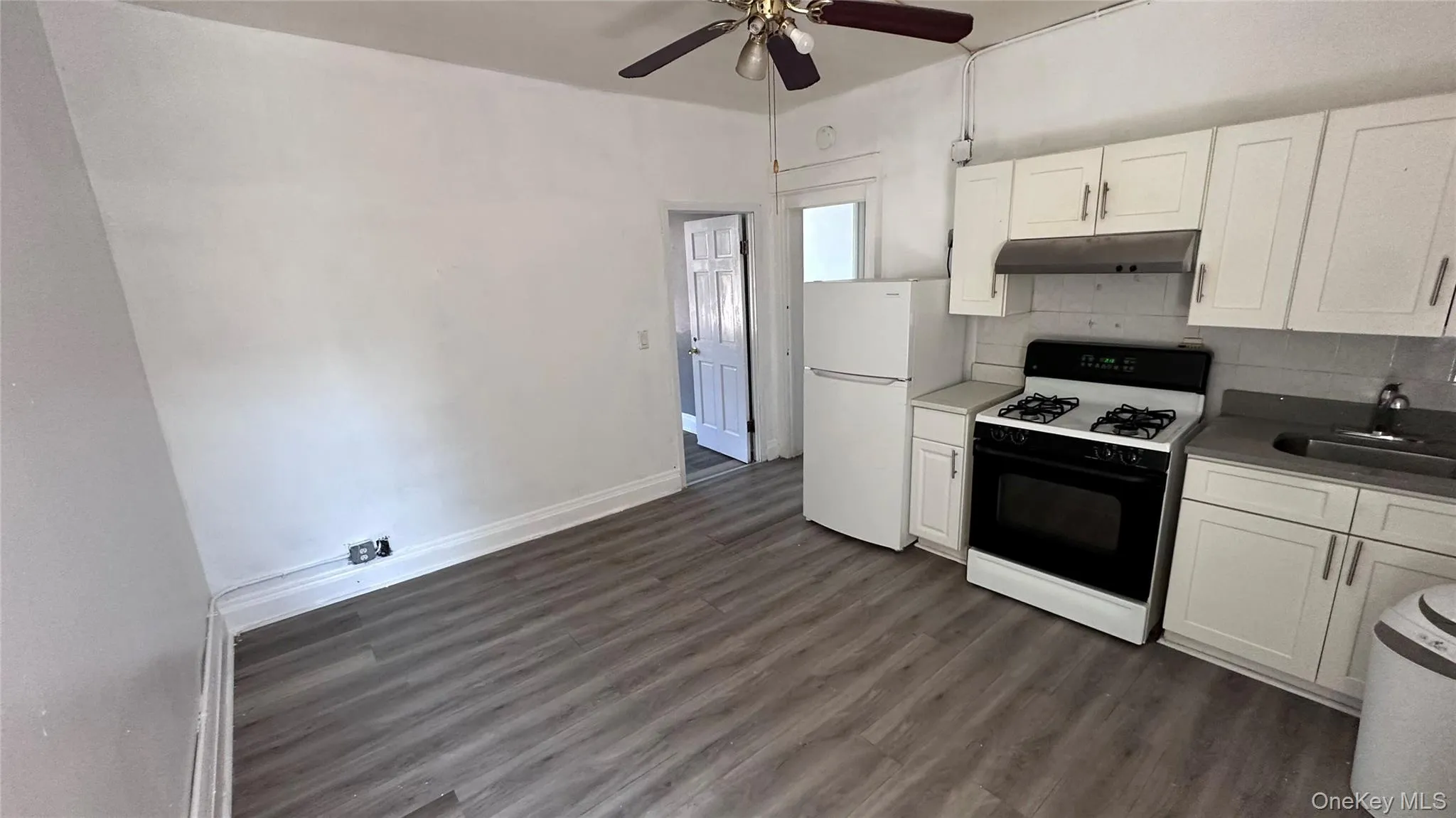 8528 102nd Street, New York, NY, 1 Bedroom Bedrooms, 4 Rooms Rooms,1 BathroomBathrooms,Residential Lease,For Rent,102nd,0,1002569 8528 102nd Street, New York, NY, 1 Bedroom Bedrooms, 4 Rooms Rooms,1 BathroomBathrooms,Residential Lease,For Rent,102nd,0,1002569