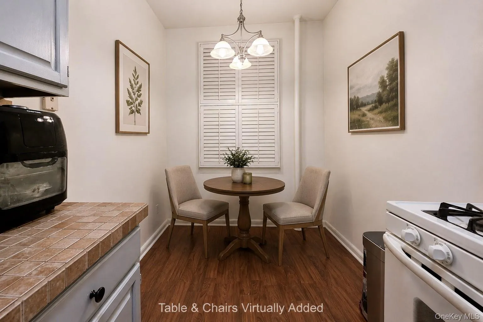 4 Maple Drive, North Hempstead, NY, 1 Bedroom Bedrooms, 3 Rooms Rooms,1 BathroomBathrooms,Residential,For Rent,Maple,0,1002571 4 Maple Drive, North Hempstead, NY, 1 Bedroom Bedrooms, 3 Rooms Rooms,1 BathroomBathrooms,Residential,For Rent,Maple,0,1002571
