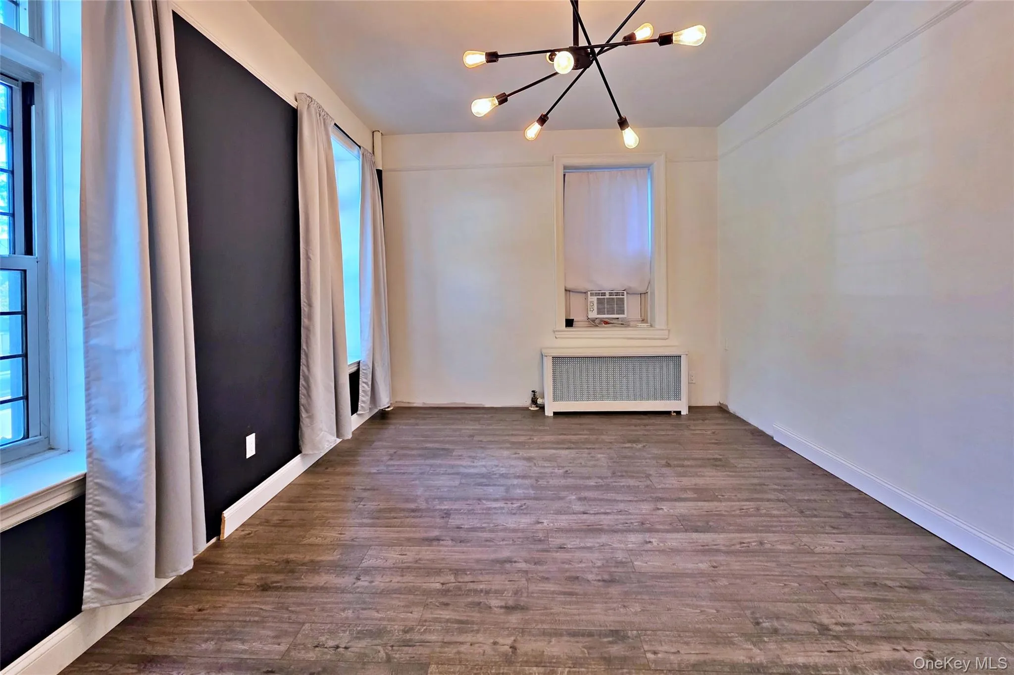 4 Maple Drive, North Hempstead, NY, 1 Bedroom Bedrooms, 3 Rooms Rooms,1 BathroomBathrooms,Residential,For Rent,Maple,0,1002571 4 Maple Drive, North Hempstead, NY, 1 Bedroom Bedrooms, 3 Rooms Rooms,1 BathroomBathrooms,Residential,For Rent,Maple,0,1002571