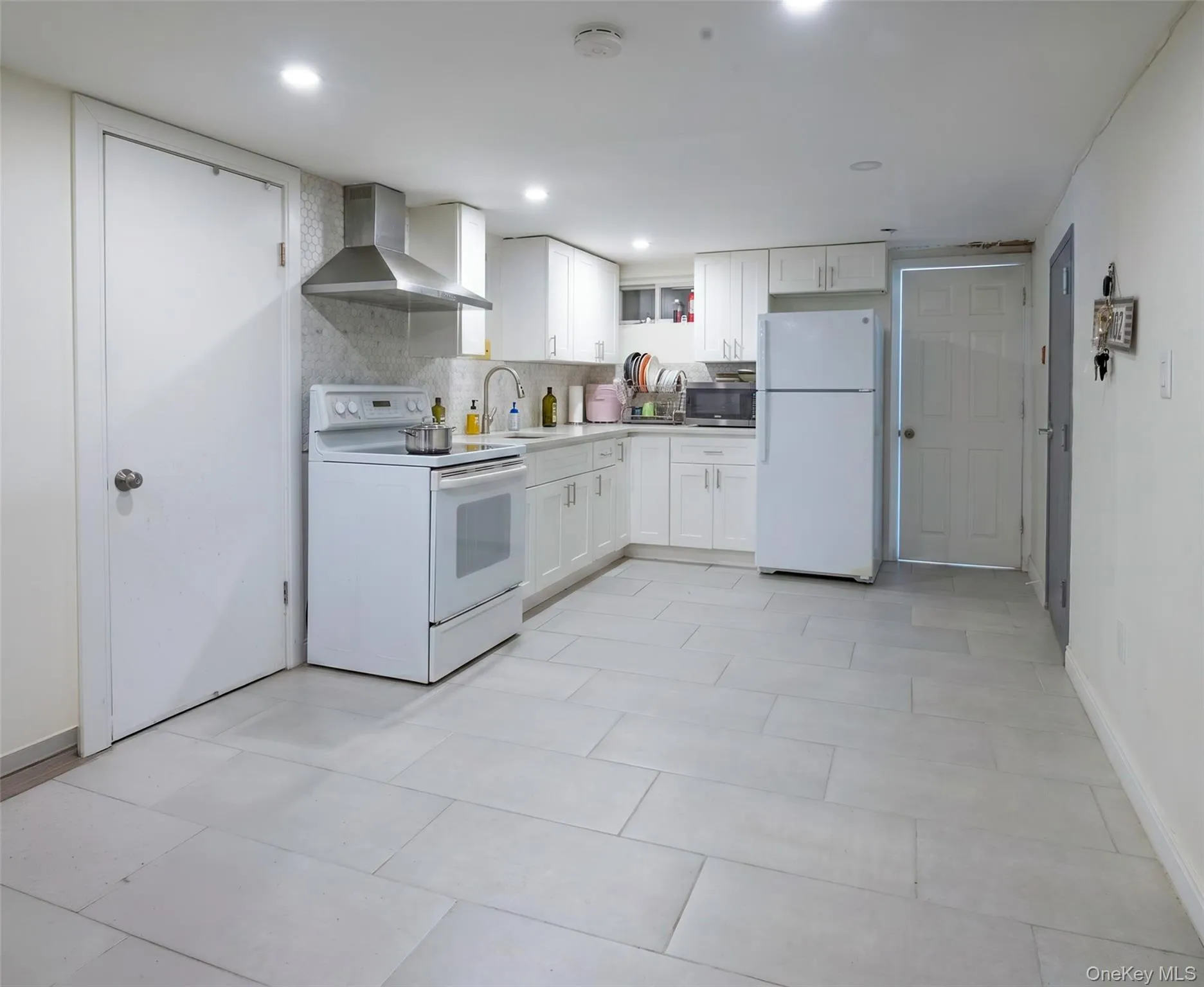 150-07 Reeves Avenue, New York, NY, 3 Bedrooms Bedrooms, 8 Rooms Rooms,3 BathroomsBathrooms,Residential,For Rent,Reeves,0,1002572 150-07 Reeves Avenue, New York, NY, 3 Bedrooms Bedrooms, 8 Rooms Rooms,3 BathroomsBathrooms,Residential,For Rent,Reeves,0,1002572