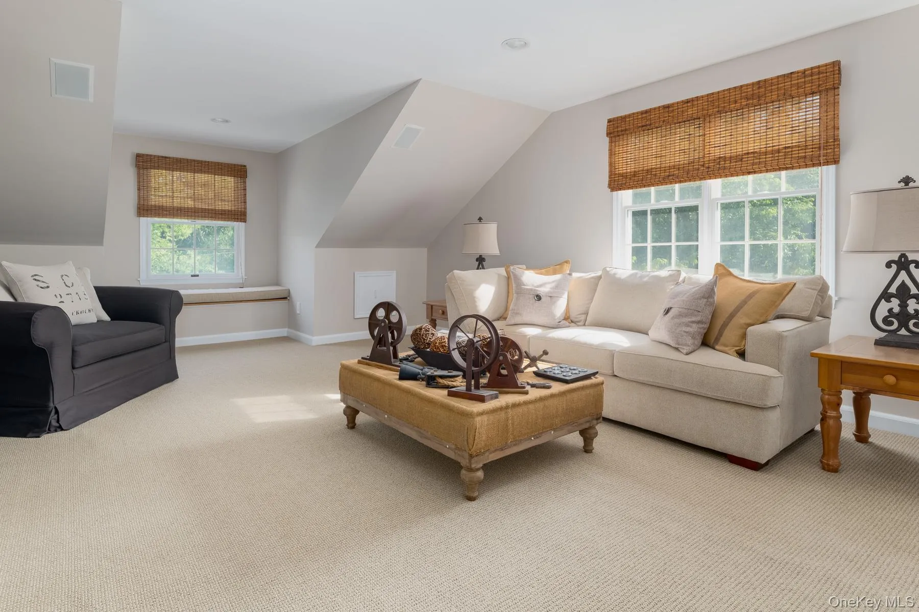 5 Willow Run Road, Greenwich, CT, 5 Bedrooms Bedrooms, 12 Rooms Rooms,4 BathroomsBathrooms,Residential,For Rent,Willow Run,0,KEY1002573 5 Willow Run Road, Greenwich, CT, 5 Bedrooms Bedrooms, 12 Rooms Rooms,4 BathroomsBathrooms,Residential,For Rent,Willow Run,0,KEY1002573