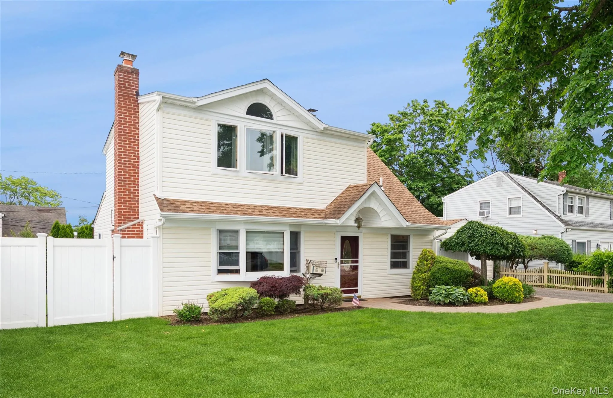 25 Rock Lane, Hempstead, NY, 4 Bedrooms Bedrooms, 8 Rooms Rooms,2 BathroomsBathrooms,Residential,For Rent,Rock,0,1002574 25 Rock Lane, Hempstead, NY, 4 Bedrooms Bedrooms, 8 Rooms Rooms,2 BathroomsBathrooms,Residential,For Rent,Rock,0,1002574