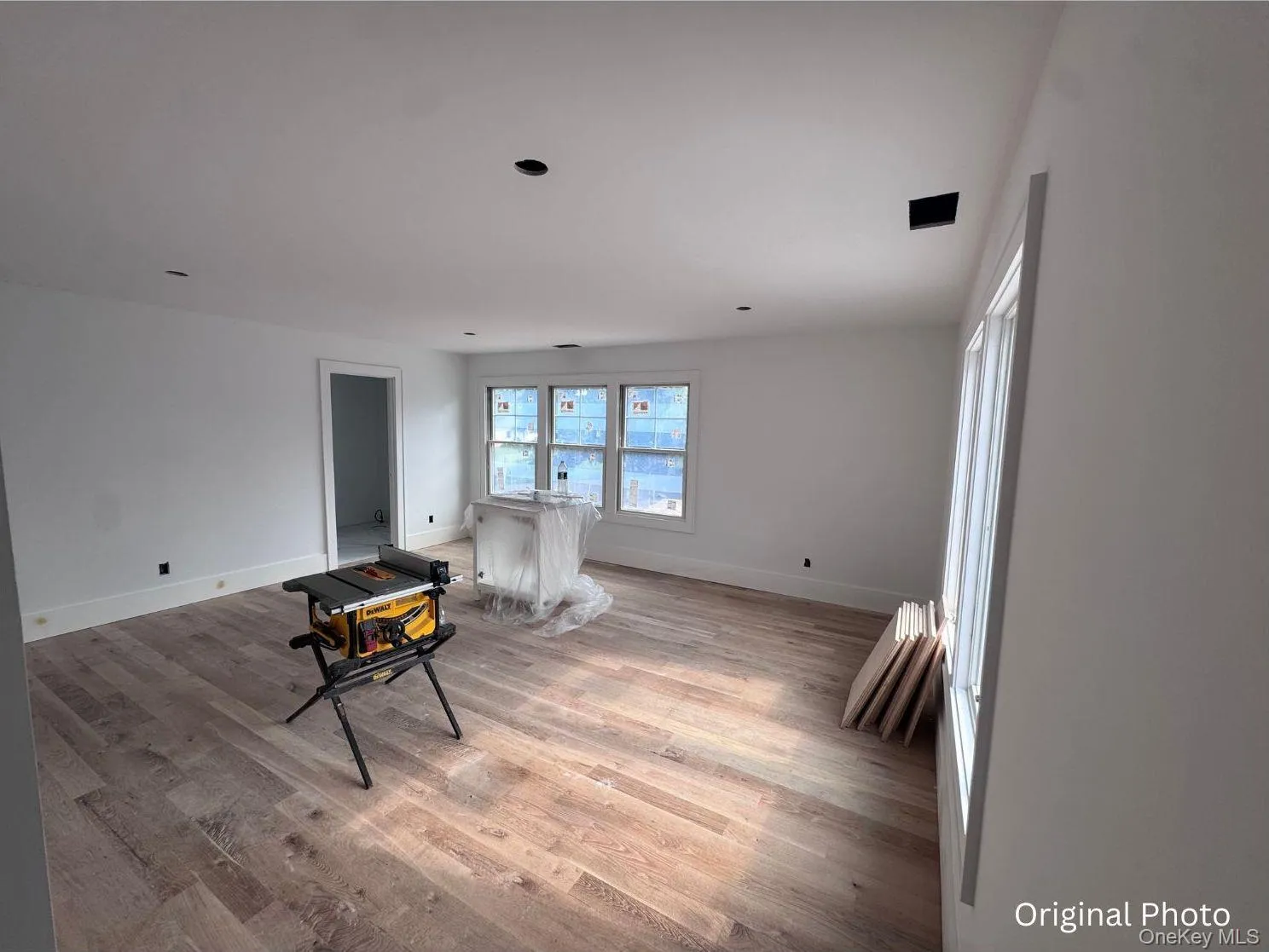 3 Vail Avenue, Southampton, NY, 4 Bedrooms Bedrooms, 13 Rooms Rooms,5 BathroomsBathrooms,Residential,For Rent,Vail,0,1002581 3 Vail Avenue, Southampton, NY, 4 Bedrooms Bedrooms, 13 Rooms Rooms,5 BathroomsBathrooms,Residential,For Rent,Vail,0,1002581