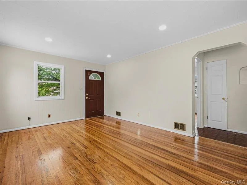 98 Lincoln Street, Hempstead, NY, 4 Bedrooms Bedrooms, 10 Rooms Rooms,2 BathroomsBathrooms,Residential,For Rent,Lincoln,0,1002589 98 Lincoln Street, Hempstead, NY, 4 Bedrooms Bedrooms, 10 Rooms Rooms,2 BathroomsBathrooms,Residential,For Rent,Lincoln,0,1002589