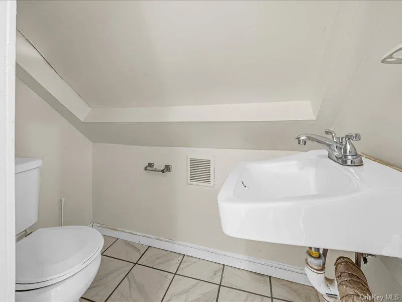 98 Lincoln Street, Hempstead, NY, 4 Bedrooms Bedrooms, 10 Rooms Rooms,2 BathroomsBathrooms,Residential,For Rent,Lincoln,0,1002589 98 Lincoln Street, Hempstead, NY, 4 Bedrooms Bedrooms, 10 Rooms Rooms,2 BathroomsBathrooms,Residential,For Rent,Lincoln,0,1002589