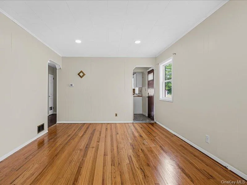 98 Lincoln Street, Hempstead, NY, 4 Bedrooms Bedrooms, 10 Rooms Rooms,2 BathroomsBathrooms,Residential,For Rent,Lincoln,0,1002589 98 Lincoln Street, Hempstead, NY, 4 Bedrooms Bedrooms, 10 Rooms Rooms,2 BathroomsBathrooms,Residential,For Rent,Lincoln,0,1002589