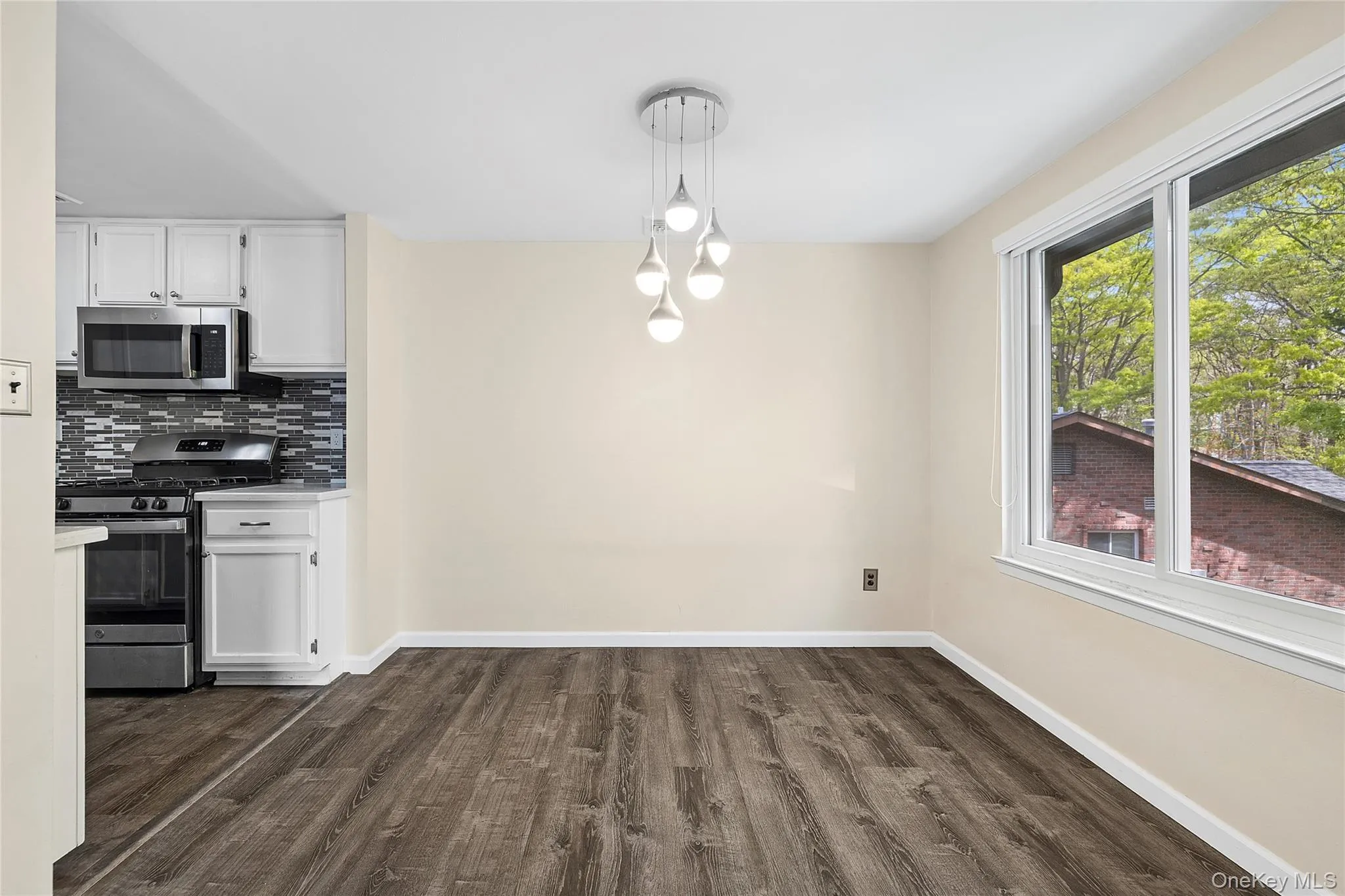 104 Birchwood Road, Brookhaven, NY, 1 Bedroom Bedrooms, 4 Rooms Rooms,1 BathroomBathrooms,Residential Lease,For Rent,Birchwood,0,1002590 104 Birchwood Road, Brookhaven, NY, 1 Bedroom Bedrooms, 4 Rooms Rooms,1 BathroomBathrooms,Residential Lease,For Rent,Birchwood,0,1002590