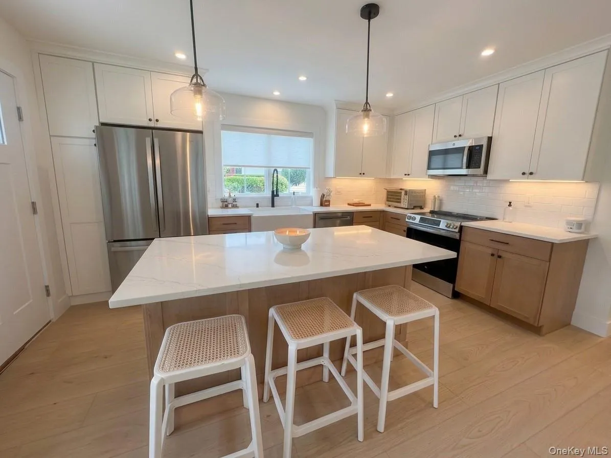 616 Main Street, Southold, NY, 3 Bedrooms Bedrooms, 5 Rooms Rooms,2 BathroomsBathrooms,Residential Lease,For Rent,Main,0,1002595 616 Main Street, Southold, NY, 3 Bedrooms Bedrooms, 5 Rooms Rooms,2 BathroomsBathrooms,Residential Lease,For Rent,Main,0,1002595