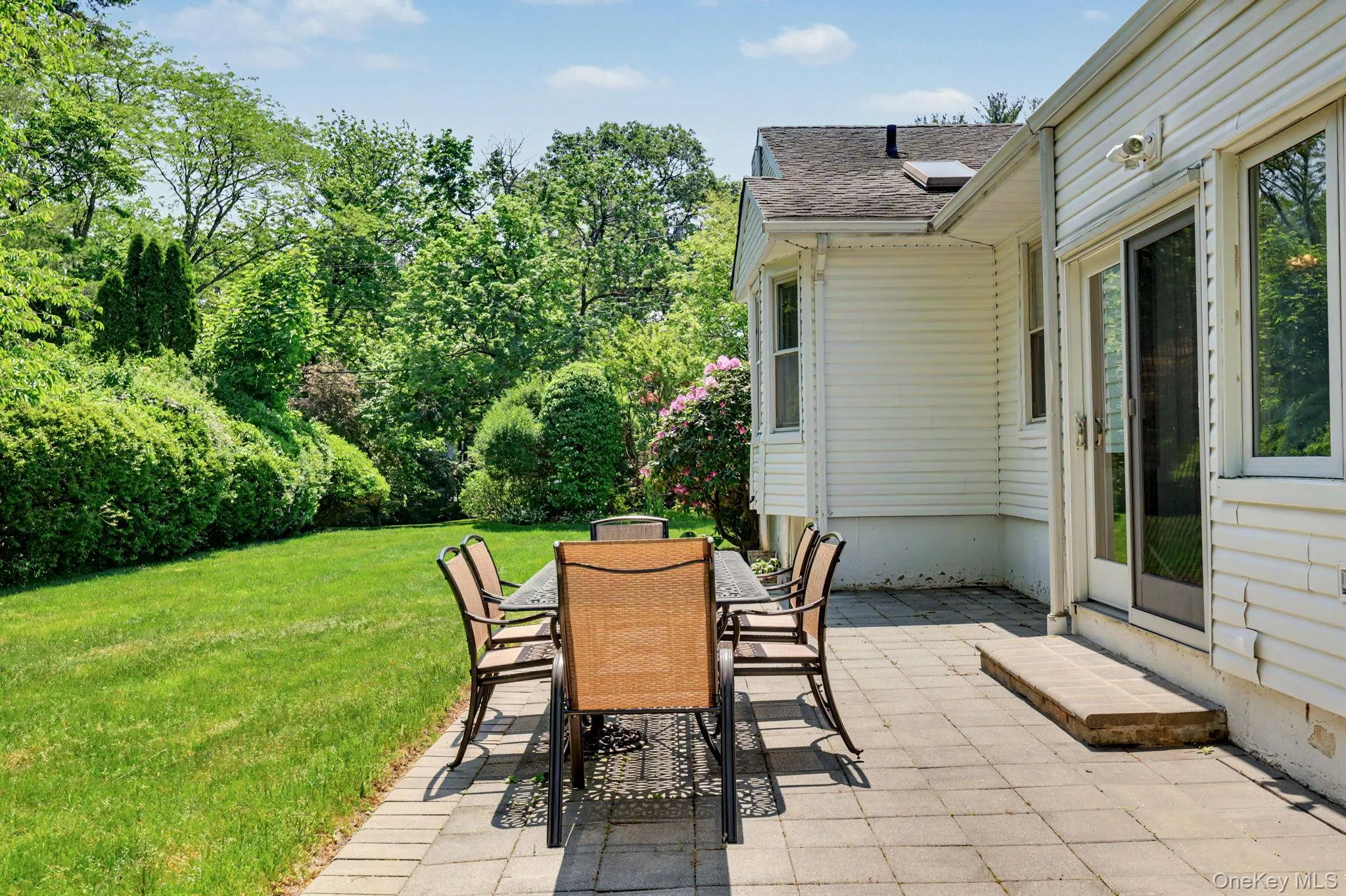 70 Richbell Road, White Plains, NY, 3 Bedrooms Bedrooms, 6 Rooms Rooms,3 BathroomsBathrooms,Residential,For Rent,Richbell,0,1002599 70 Richbell Road, White Plains, NY, 3 Bedrooms Bedrooms, 6 Rooms Rooms,3 BathroomsBathrooms,Residential,For Rent,Richbell,0,1002599
