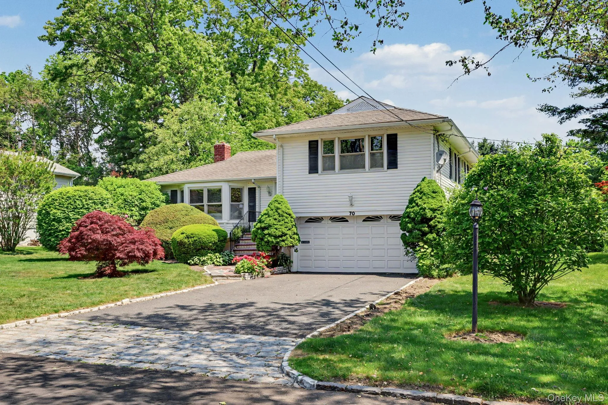 70 Richbell Road, White Plains, NY, 3 Bedrooms Bedrooms, 6 Rooms Rooms,3 BathroomsBathrooms,Residential,For Rent,Richbell,0,1002599 70 Richbell Road, White Plains, NY, 3 Bedrooms Bedrooms, 6 Rooms Rooms,3 BathroomsBathrooms,Residential,For Rent,Richbell,0,1002599
