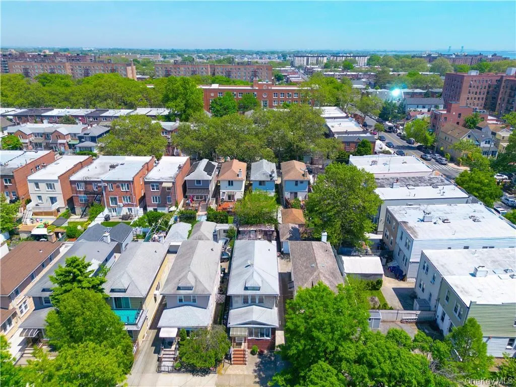2675 27th Street, New York, NY, 3 Bedrooms Bedrooms, 7 Rooms Rooms,2 BathroomsBathrooms,Residential Sale,For Rent,27th,0,1002612 2675 27th Street, New York, NY, 3 Bedrooms Bedrooms, 7 Rooms Rooms,2 BathroomsBathrooms,Residential Sale,For Rent,27th,0,1002612