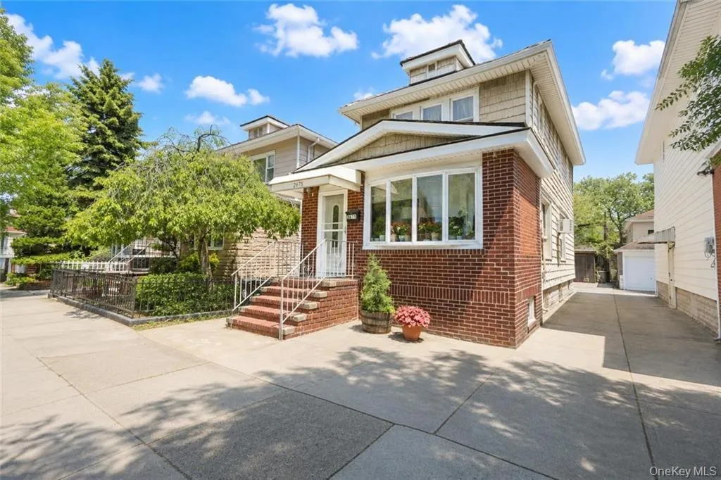 2675 27th Street, New York, NY, 3 Bedrooms Bedrooms, 7 Rooms Rooms,2 BathroomsBathrooms,Residential Sale,For Rent,27th,0,1002612 2675 27th Street, New York, NY, 3 Bedrooms Bedrooms, 7 Rooms Rooms,2 BathroomsBathrooms,Residential Sale,For Rent,27th,0,1002612