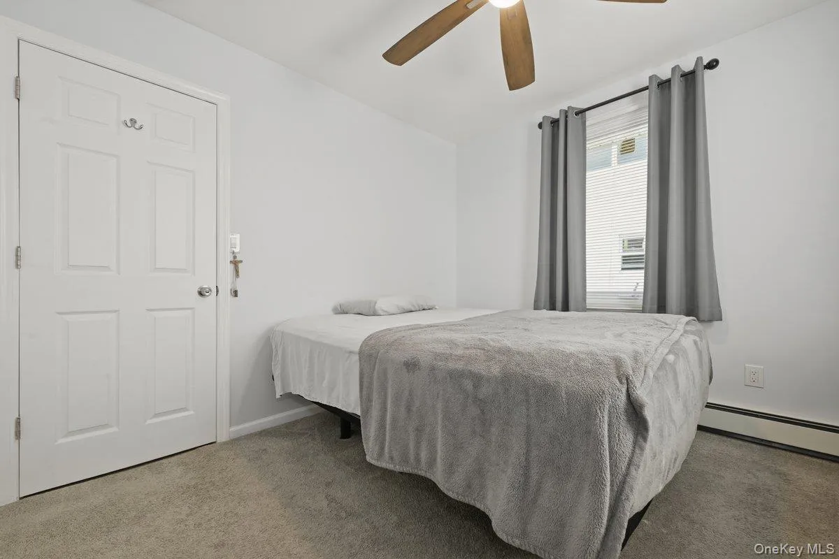 707 5th Street, Babylon, NY, 3 Bedrooms Bedrooms, 5 Rooms Rooms,2 BathroomsBathrooms,Residential,For Rent,5th,0,1002616 707 5th Street, Babylon, NY, 3 Bedrooms Bedrooms, 5 Rooms Rooms,2 BathroomsBathrooms,Residential,For Rent,5th,0,1002616