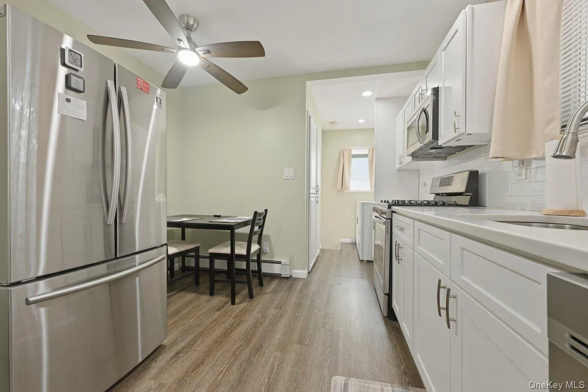 707 5th Street, Babylon, NY, 3 Bedrooms Bedrooms, 5 Rooms Rooms,2 BathroomsBathrooms,Residential,For Rent,5th,0,1002616 707 5th Street, Babylon, NY, 3 Bedrooms Bedrooms, 5 Rooms Rooms,2 BathroomsBathrooms,Residential,For Rent,5th,0,1002616