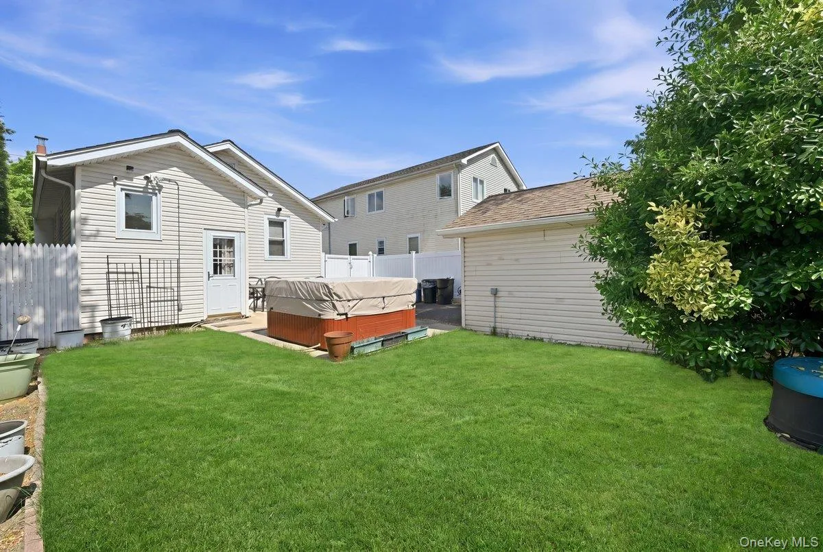 707 5th Street, Babylon, NY, 3 Bedrooms Bedrooms, 5 Rooms Rooms,2 BathroomsBathrooms,Residential,For Rent,5th,0,1002616 707 5th Street, Babylon, NY, 3 Bedrooms Bedrooms, 5 Rooms Rooms,2 BathroomsBathrooms,Residential,For Rent,5th,0,1002616
