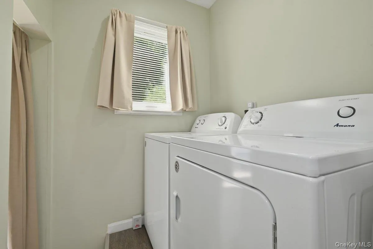 707 5th Street, Babylon, NY, 3 Bedrooms Bedrooms, 5 Rooms Rooms,2 BathroomsBathrooms,Residential,For Rent,5th,0,1002616 707 5th Street, Babylon, NY, 3 Bedrooms Bedrooms, 5 Rooms Rooms,2 BathroomsBathrooms,Residential,For Rent,5th,0,1002616