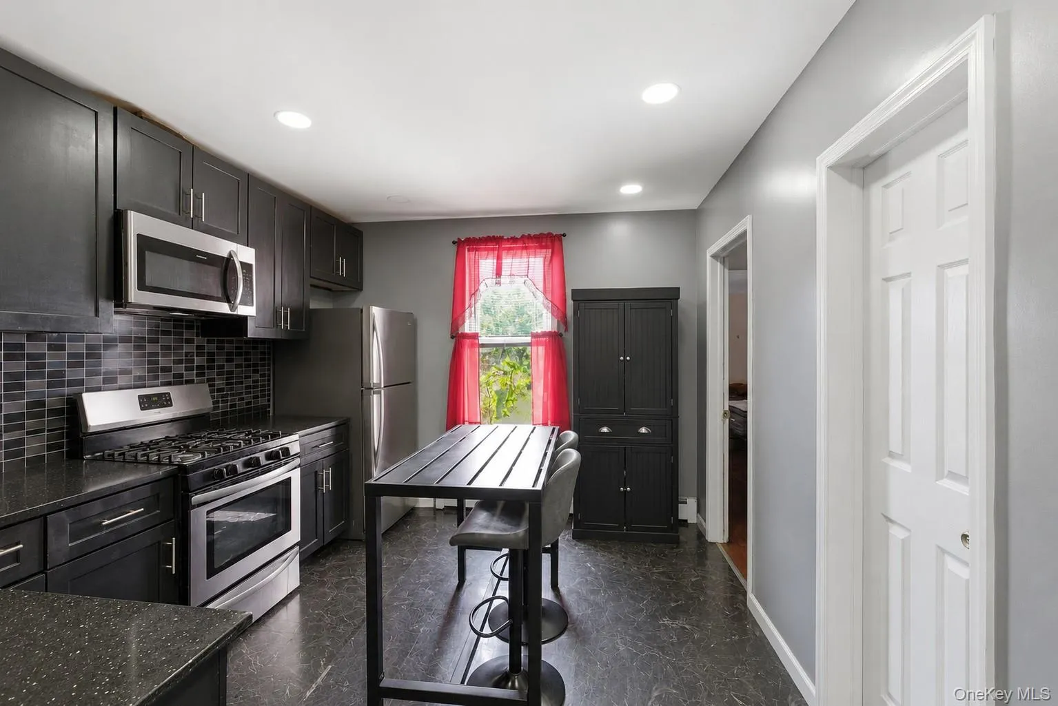 180 Fountain Avenue, New York, NY, 3 Bedrooms Bedrooms, 3 Rooms Rooms,2 BathroomsBathrooms,Residential,For Rent,Fountain,0,1002617 180 Fountain Avenue, New York, NY, 3 Bedrooms Bedrooms, 3 Rooms Rooms,2 BathroomsBathrooms,Residential,For Rent,Fountain,0,1002617