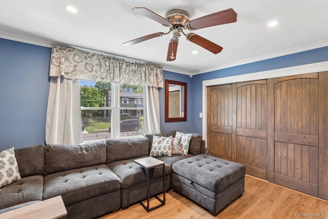413 Pecan Street, Babylon, NY, 4 Bedrooms Bedrooms, 12 Rooms Rooms,2 BathroomsBathrooms,Residential,For Rent,Pecan,0,1002620 413 Pecan Street, Babylon, NY, 4 Bedrooms Bedrooms, 12 Rooms Rooms,2 BathroomsBathrooms,Residential,For Rent,Pecan,0,1002620