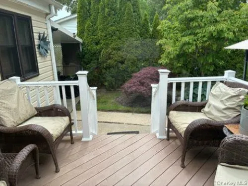 1661 Old Country, Riverhead, NY, 2 Bedrooms Bedrooms, 5 Rooms Rooms,2 BathroomsBathrooms,Residential,For Rent,Old Country,0,1002629 1661 Old Country, Riverhead, NY, 2 Bedrooms Bedrooms, 5 Rooms Rooms,2 BathroomsBathrooms,Residential,For Rent,Old Country,0,1002629
