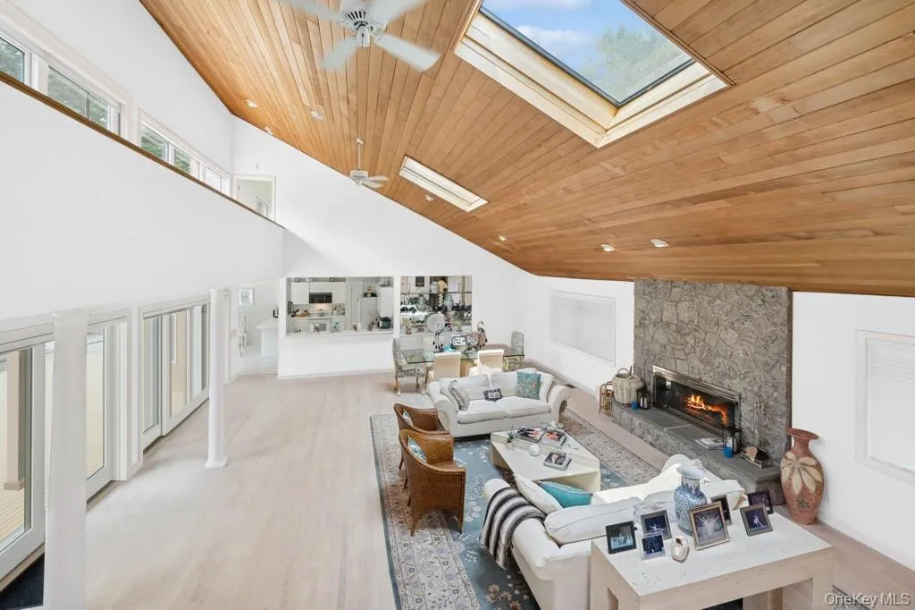 61 Hidden Cove Court, Southampton, NY, 5 Bedrooms Bedrooms, 12 Rooms Rooms,6 BathroomsBathrooms,Residential,For Rent,Hidden Cove,0,1002630 61 Hidden Cove Court, Southampton, NY, 5 Bedrooms Bedrooms, 12 Rooms Rooms,6 BathroomsBathrooms,Residential,For Rent,Hidden Cove,0,1002630