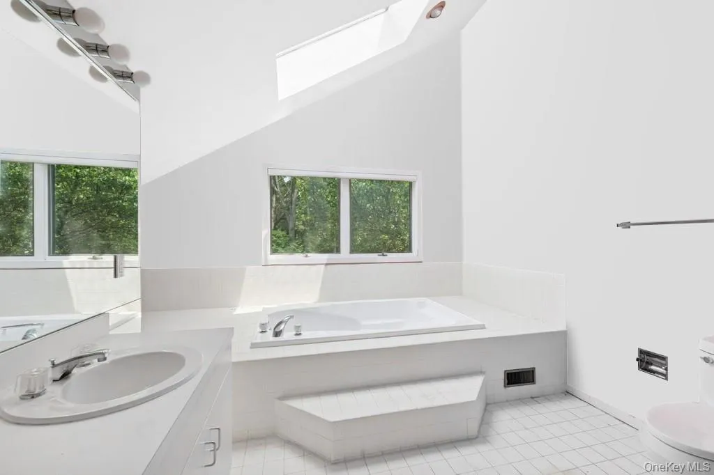 61 Hidden Cove Court, Southampton, NY, 5 Bedrooms Bedrooms, 12 Rooms Rooms,6 BathroomsBathrooms,Residential,For Rent,Hidden Cove,0,1002630 61 Hidden Cove Court, Southampton, NY, 5 Bedrooms Bedrooms, 12 Rooms Rooms,6 BathroomsBathrooms,Residential,For Rent,Hidden Cove,0,1002630