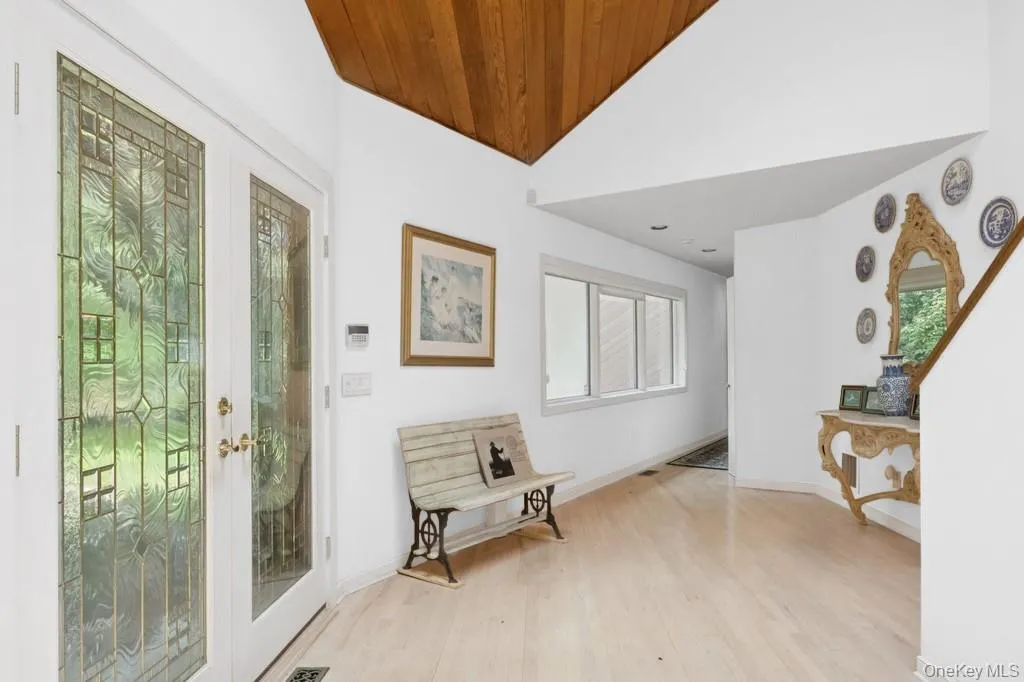 61 Hidden Cove Court, Southampton, NY, 5 Bedrooms Bedrooms, 12 Rooms Rooms,6 BathroomsBathrooms,Residential,For Rent,Hidden Cove,0,1002630 61 Hidden Cove Court, Southampton, NY, 5 Bedrooms Bedrooms, 12 Rooms Rooms,6 BathroomsBathrooms,Residential,For Rent,Hidden Cove,0,1002630
