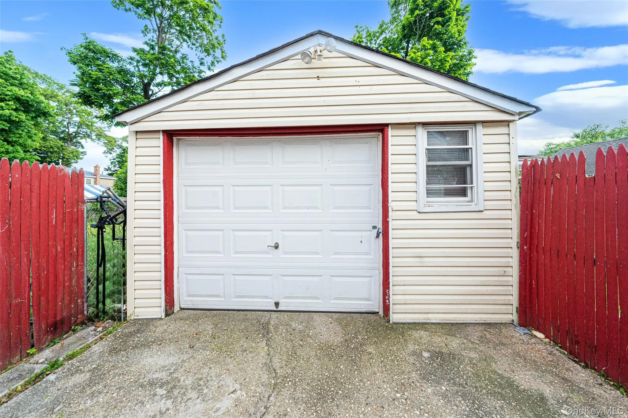 101 Woods Avenue, Hempstead, NY, 3 Bedrooms Bedrooms, 6 Rooms Rooms,1 BathroomBathrooms,Residential,For Rent,Woods,0,1002632 101 Woods Avenue, Hempstead, NY, 3 Bedrooms Bedrooms, 6 Rooms Rooms,1 BathroomBathrooms,Residential,For Rent,Woods,0,1002632