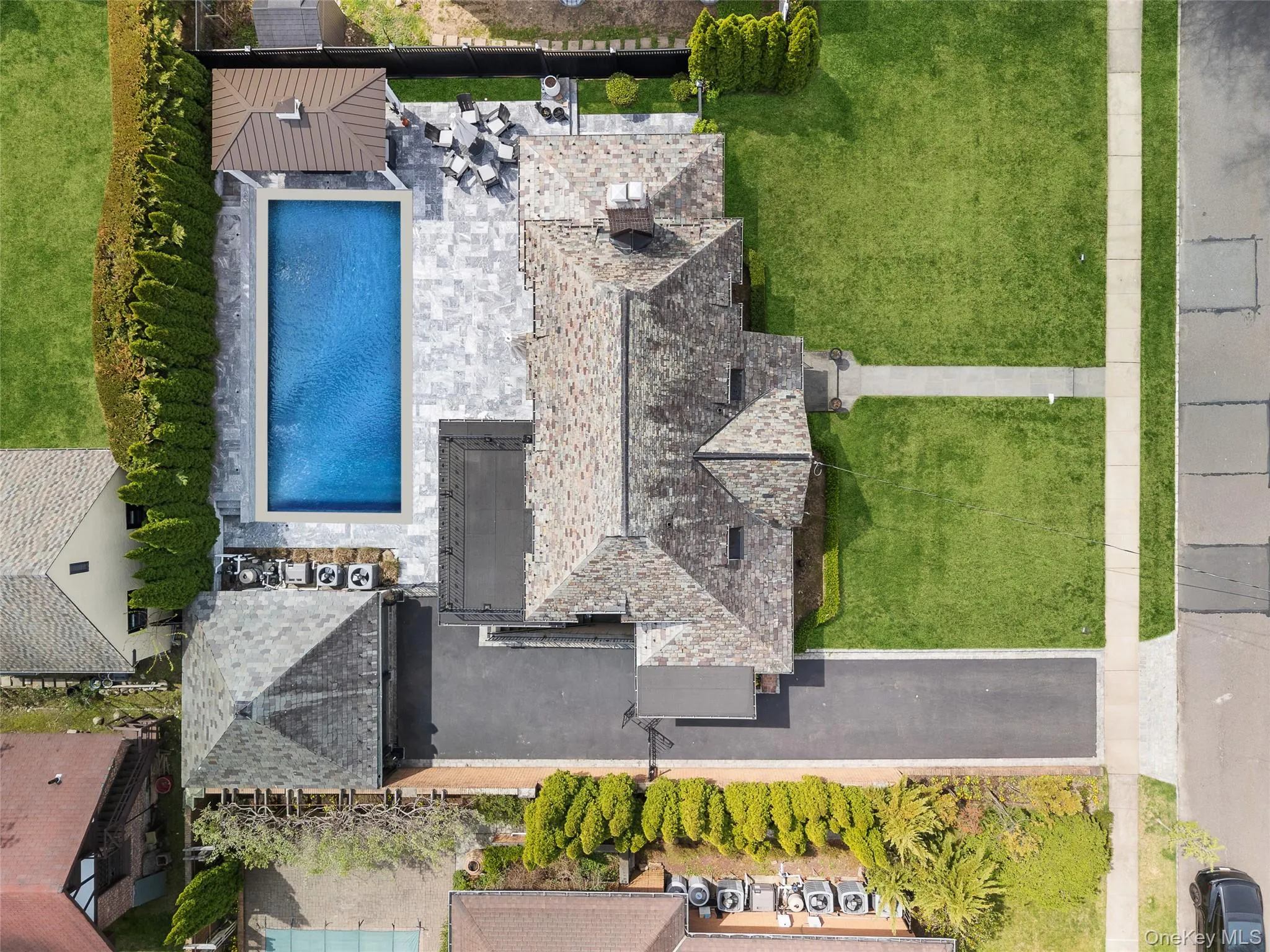 216 Beverly Road, New York, NY, 5 Bedrooms Bedrooms, 8 Rooms Rooms,3 BathroomsBathrooms,Residential,For Rent,Beverly,0,1002633 216 Beverly Road, New York, NY, 5 Bedrooms Bedrooms, 8 Rooms Rooms,3 BathroomsBathrooms,Residential,For Rent,Beverly,0,1002633