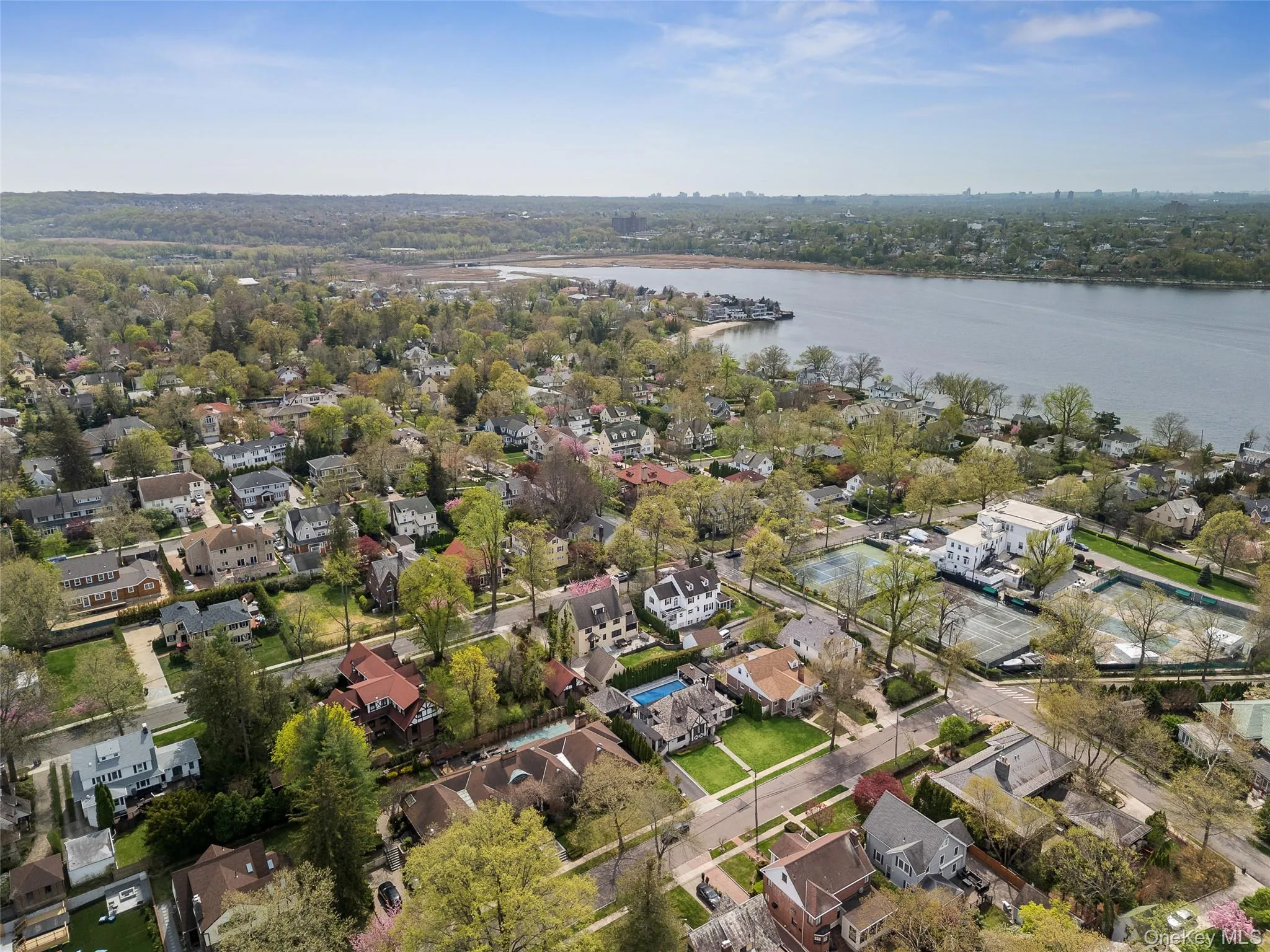 216 Beverly Road, New York, NY, 5 Bedrooms Bedrooms, 8 Rooms Rooms,3 BathroomsBathrooms,Residential,For Rent,Beverly,0,1002633 216 Beverly Road, New York, NY, 5 Bedrooms Bedrooms, 8 Rooms Rooms,3 BathroomsBathrooms,Residential,For Rent,Beverly,0,1002633
