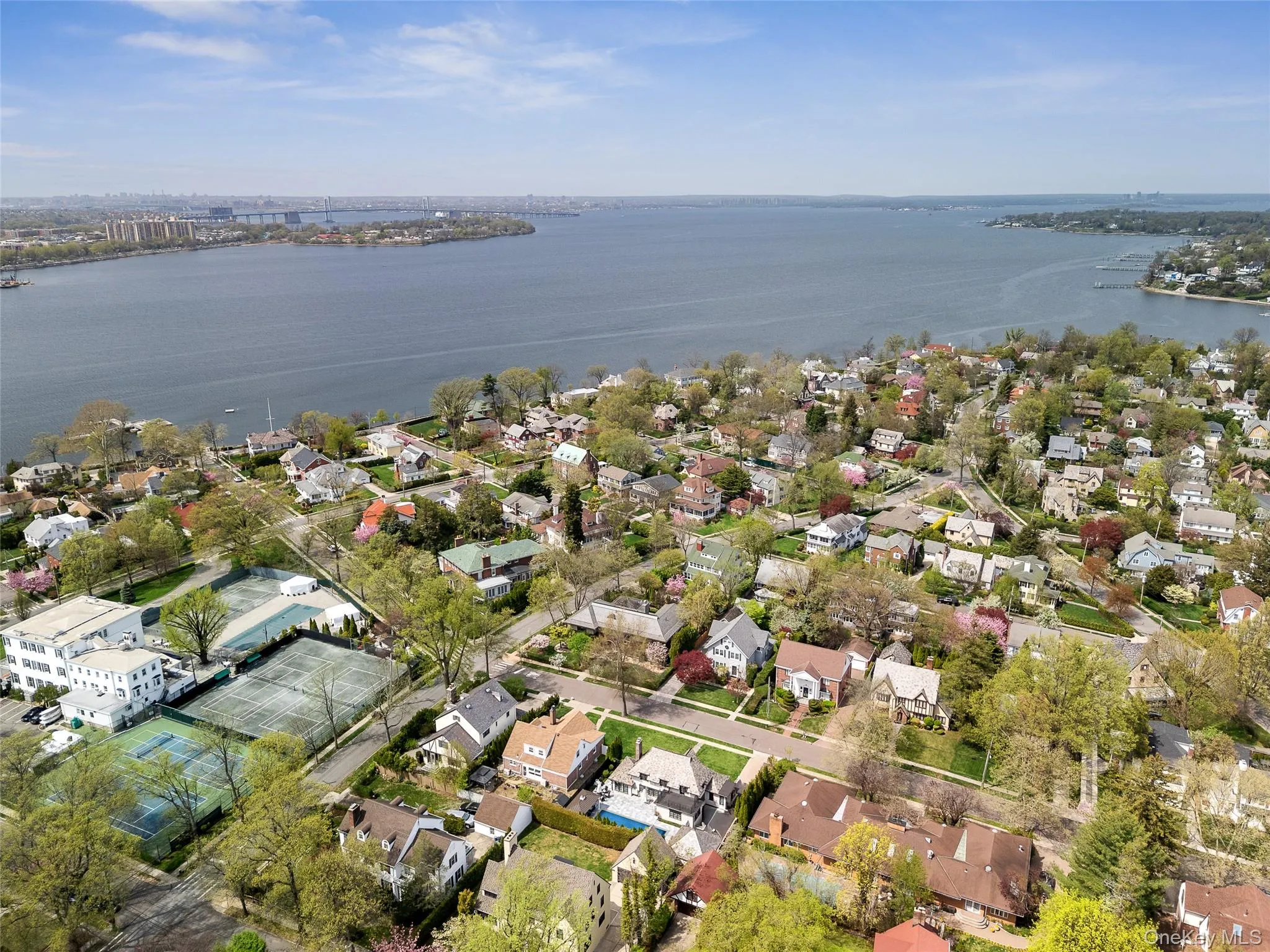 216 Beverly Road, New York, NY, 5 Bedrooms Bedrooms, 8 Rooms Rooms,3 BathroomsBathrooms,Residential,For Rent,Beverly,0,1002633 216 Beverly Road, New York, NY, 5 Bedrooms Bedrooms, 8 Rooms Rooms,3 BathroomsBathrooms,Residential,For Rent,Beverly,0,1002633